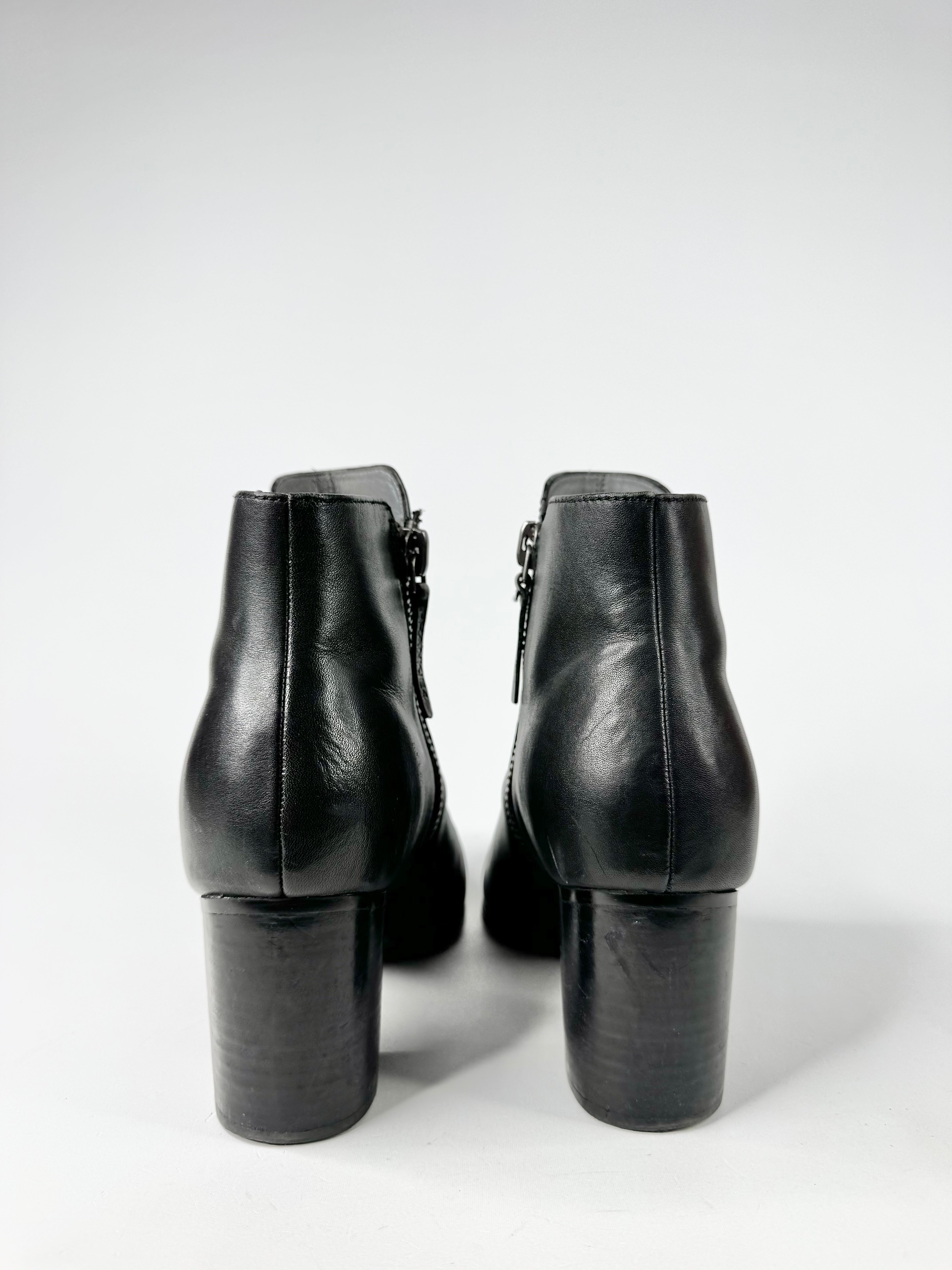 Frankie4 Black Leather Ankle Boots - EU40.5