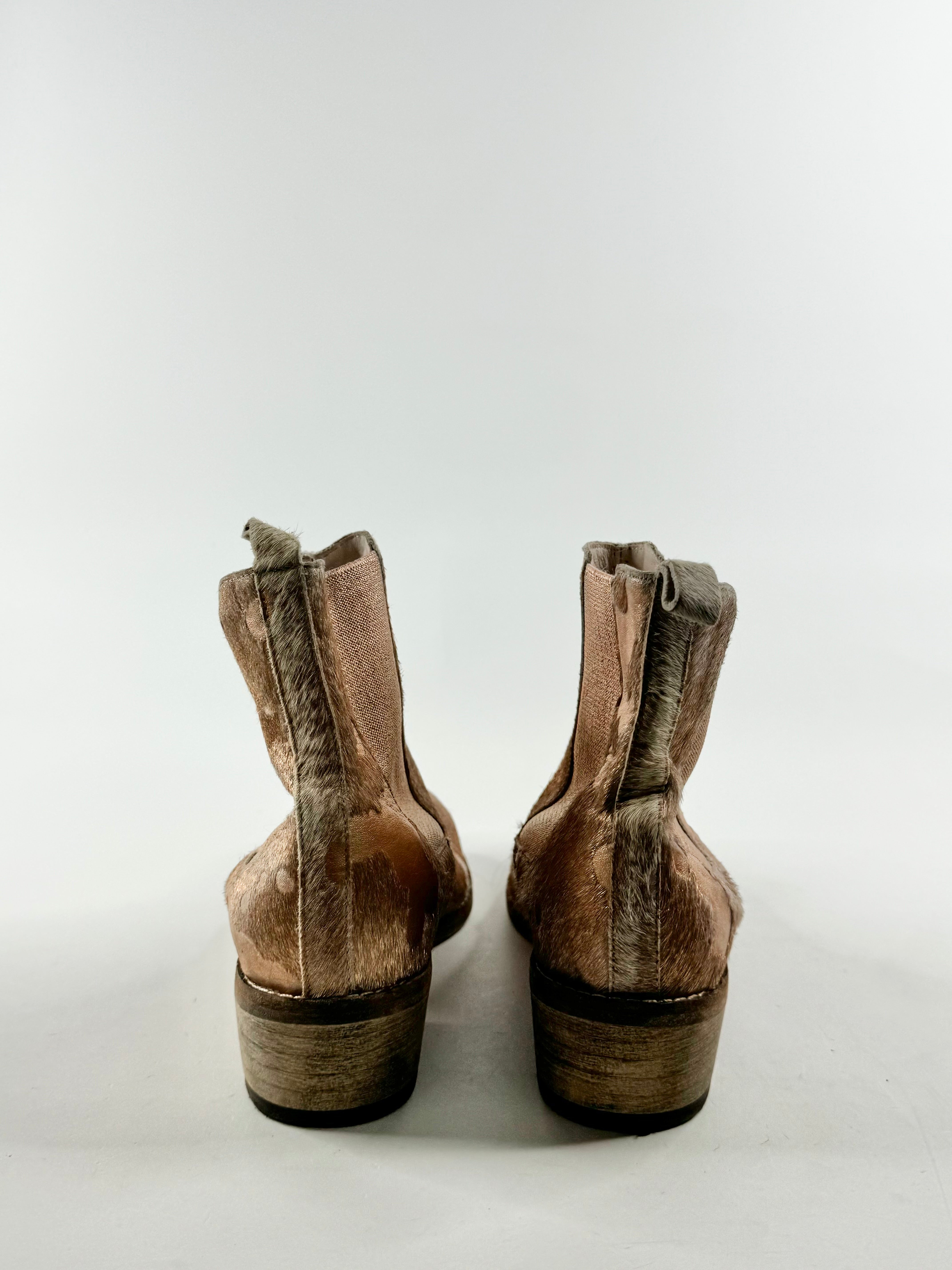 Mollini Rose Gold 'Zallas' Fur Ankle Boots - EU39