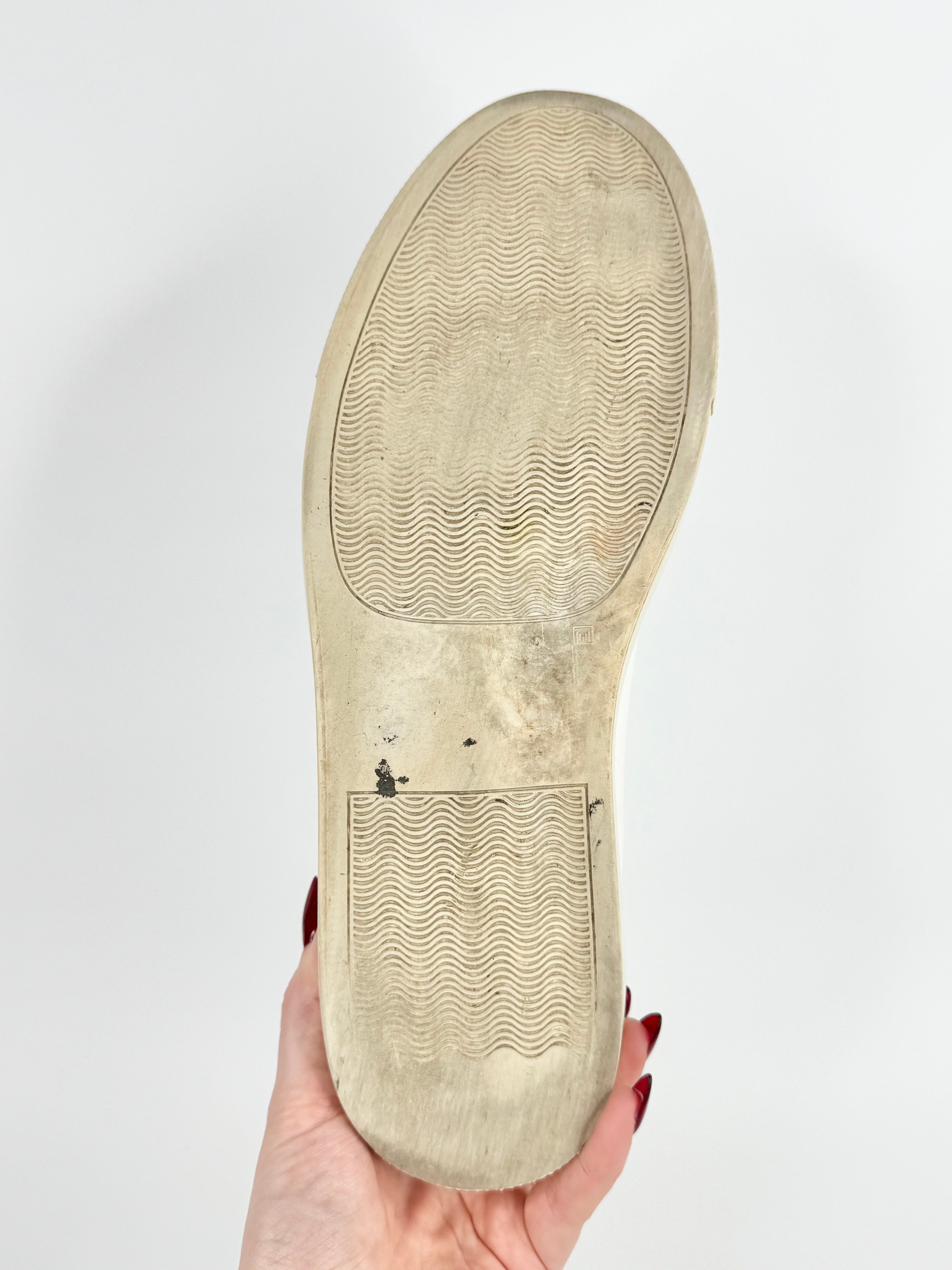 Common Projects White 'Achilles' Sneaker - EU42
