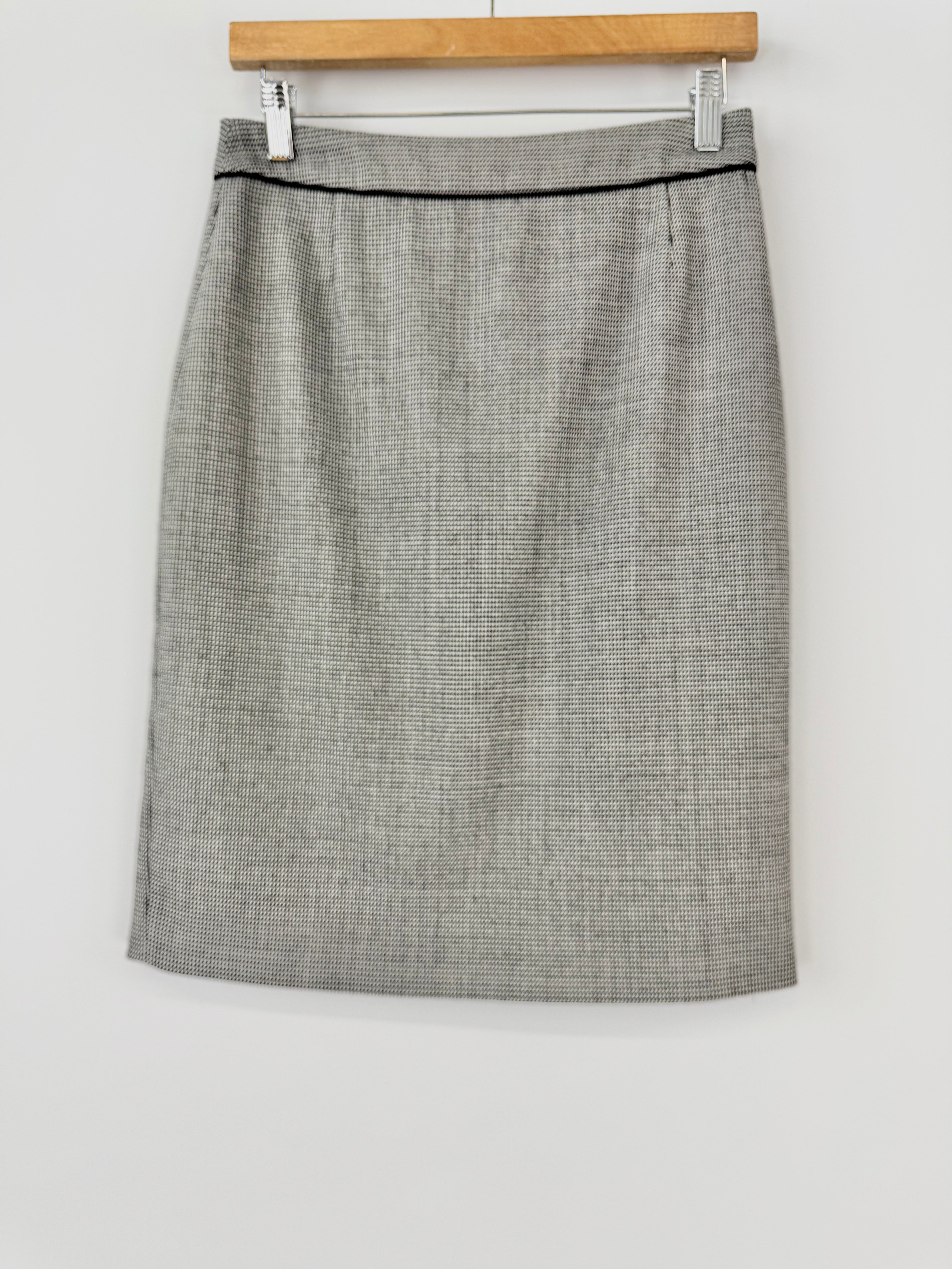 Hugo Boss Black & White Pencil Skirt - AU8