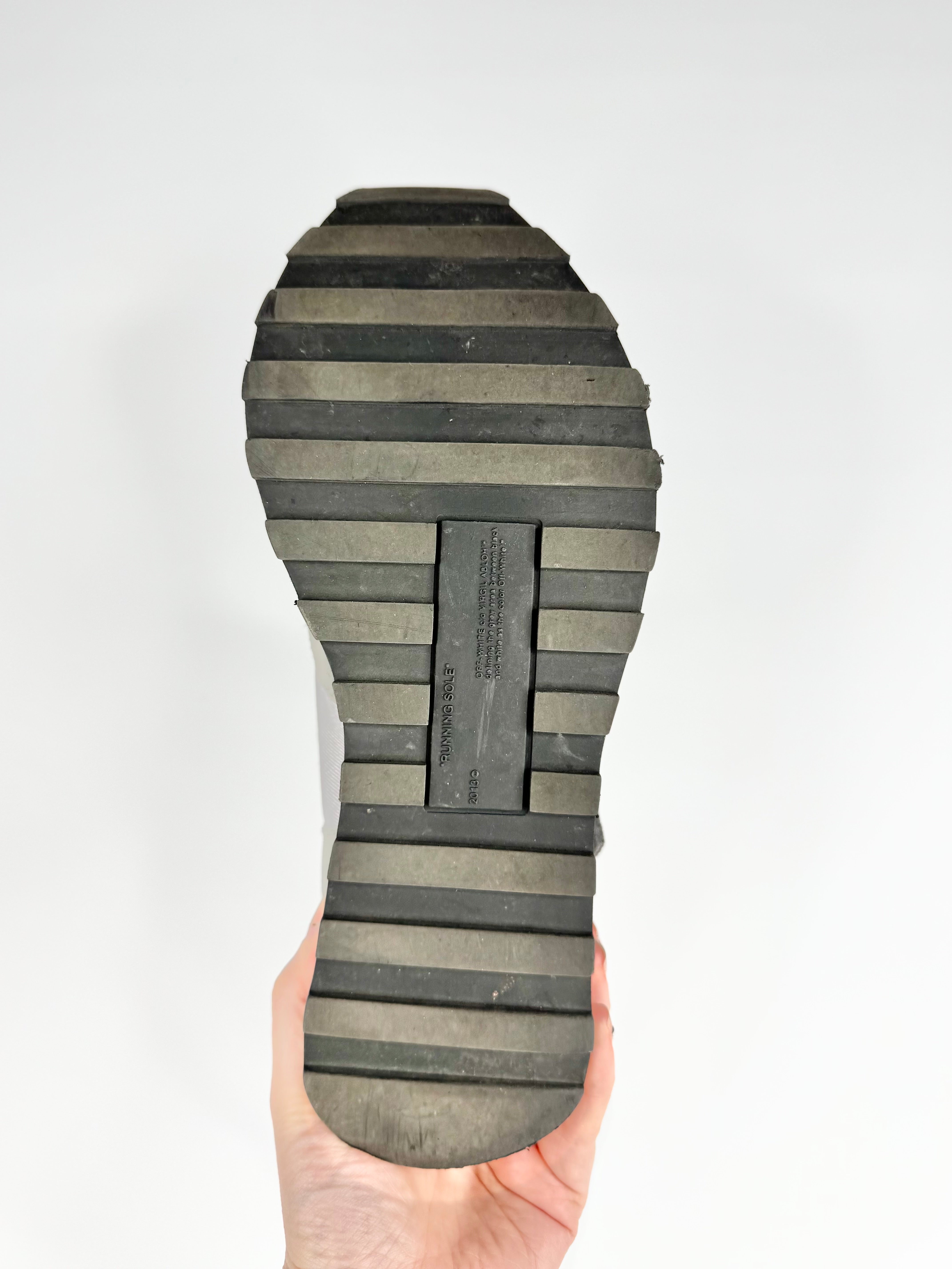 Off-White Grey & White 'Runner' Sneakers - EU39