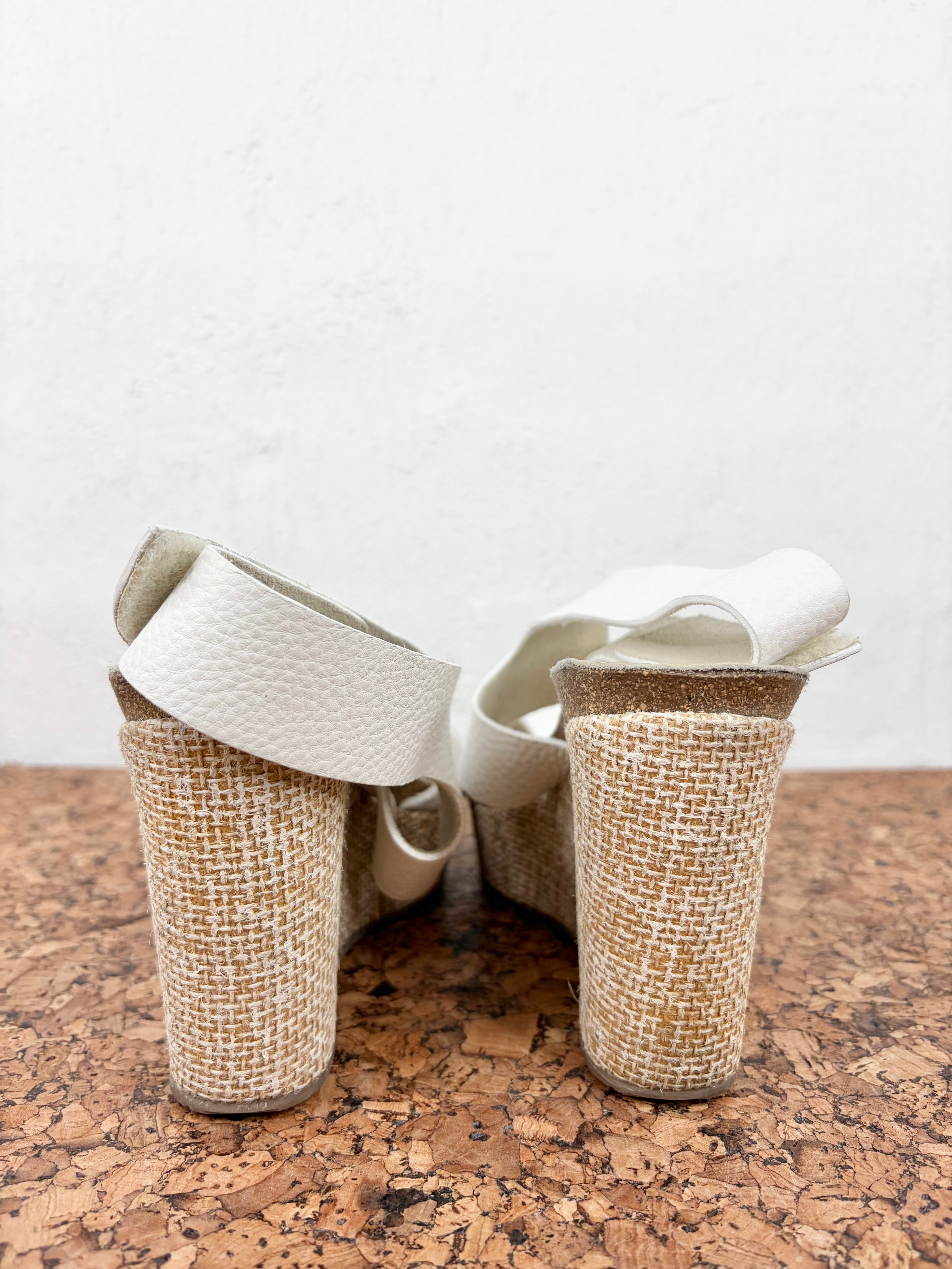 Pedro Garcia White Wedge - EU39