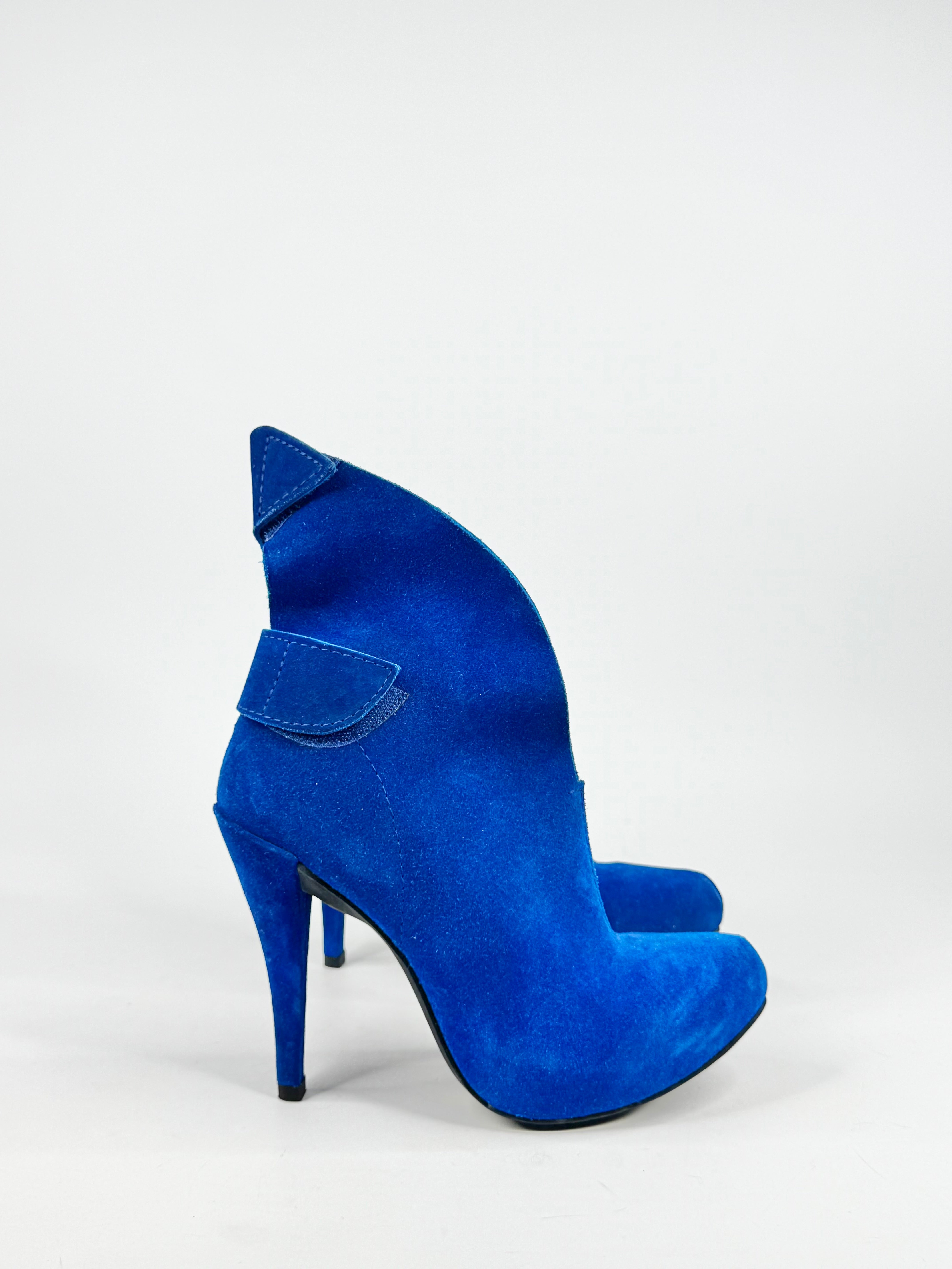 Pedro Garcia Electric Blue Suede Stiletto Boots - EU39