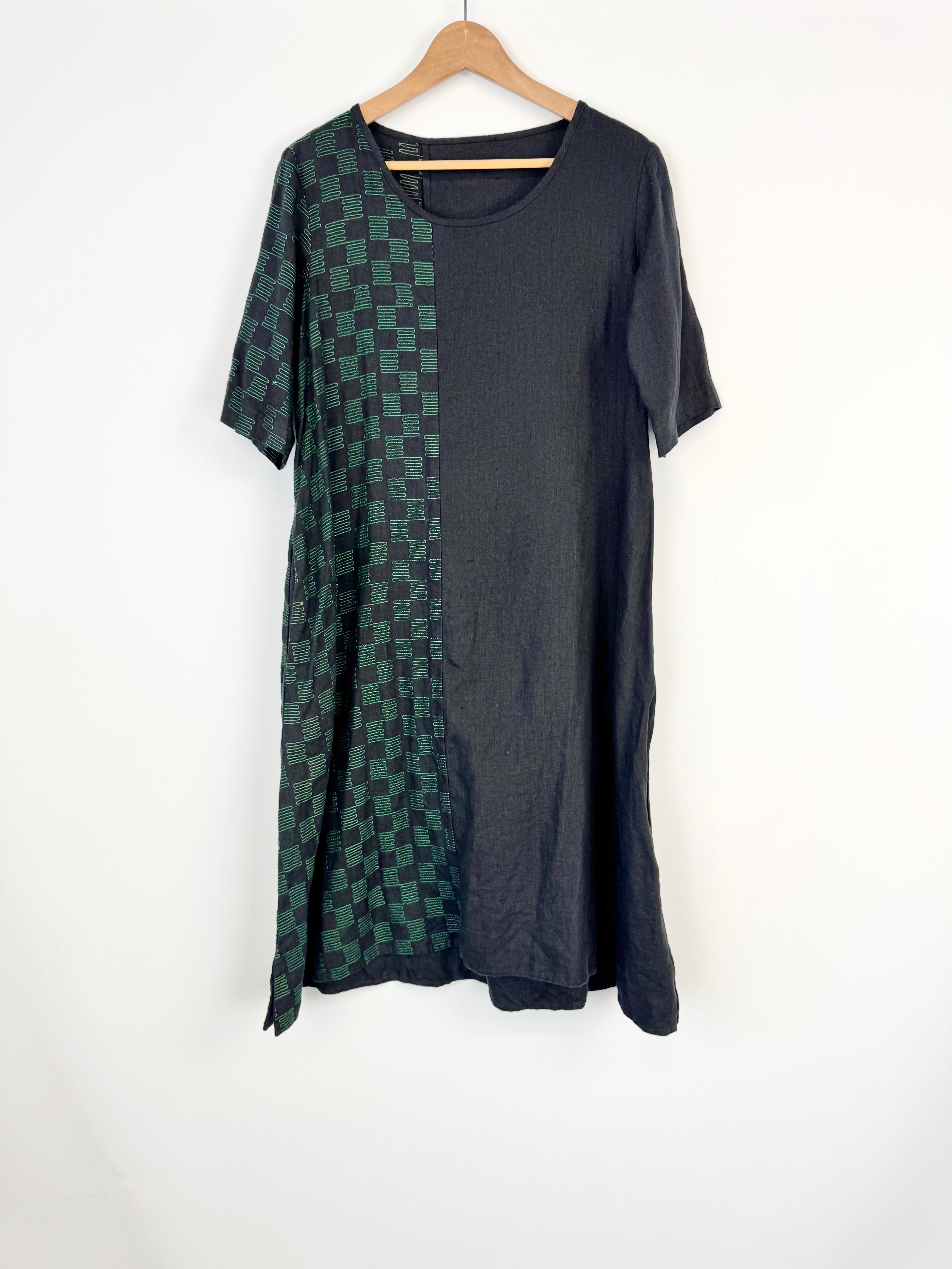 Luukaa Black & Green Stitch Linen Dress - AU10/12