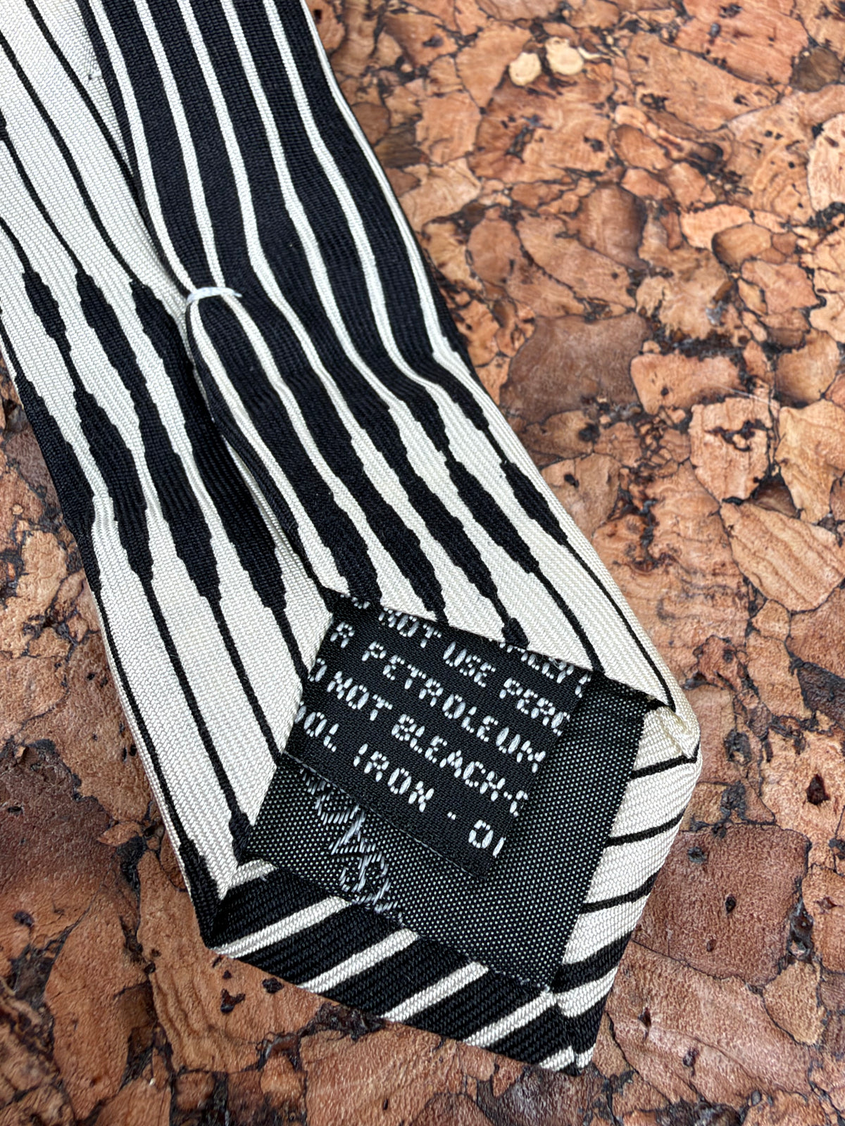 Versace Classic Ivory and Black Abstract Silk Tie