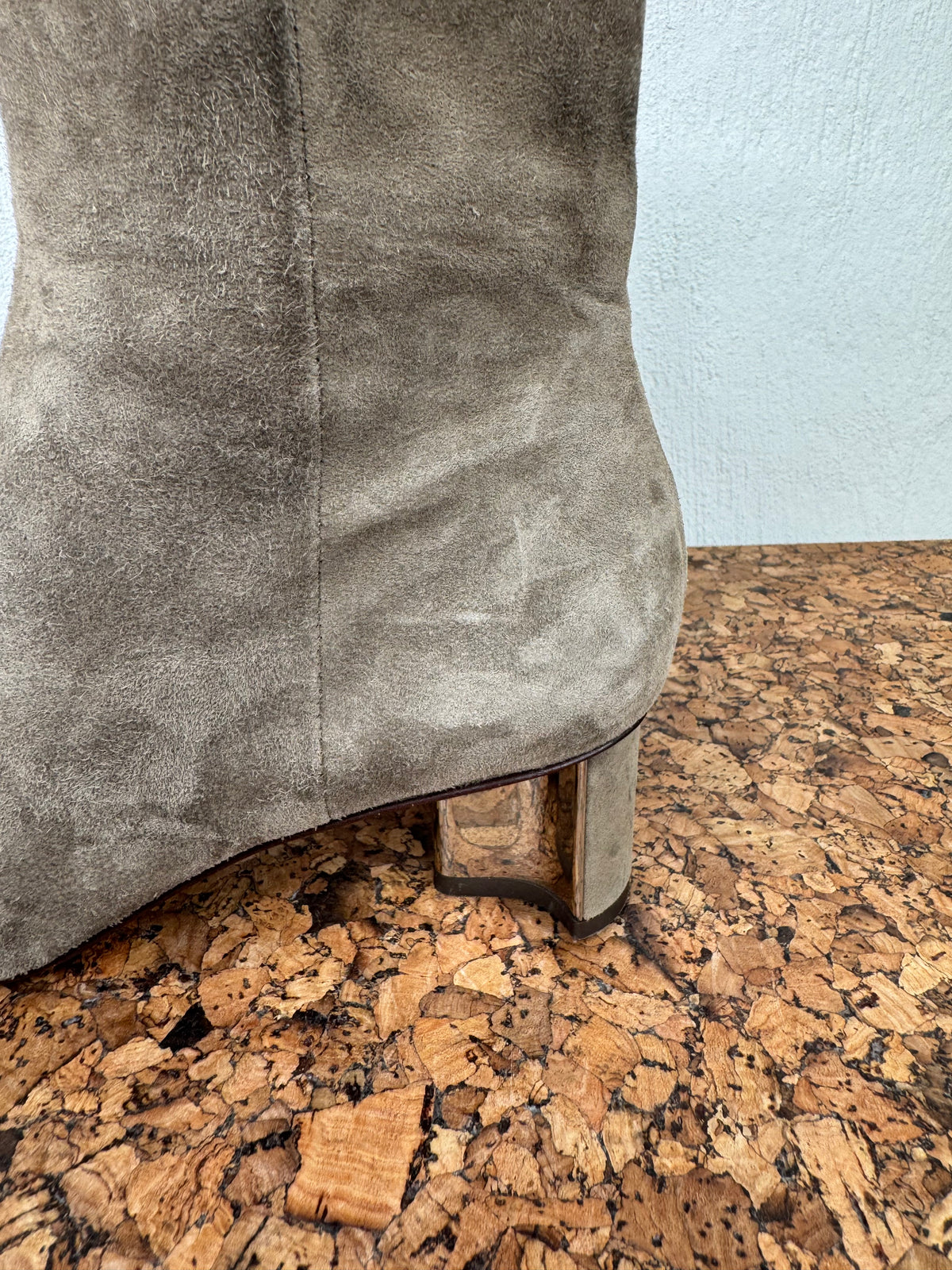 Robert Clergerie Smokey Suede Ankle Boots - EU37.5