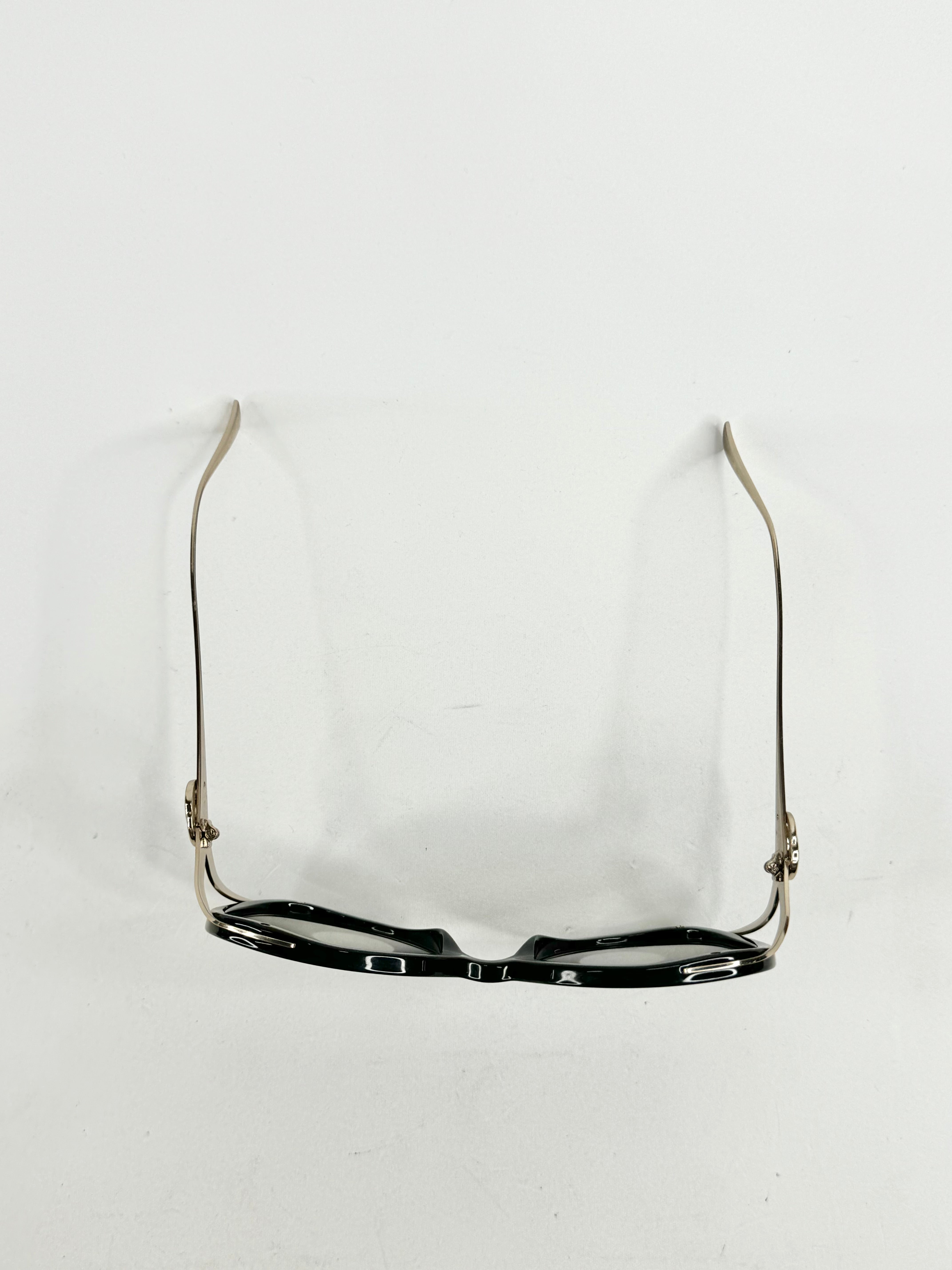 Gucci Grey Gradient Oversized Glasses
