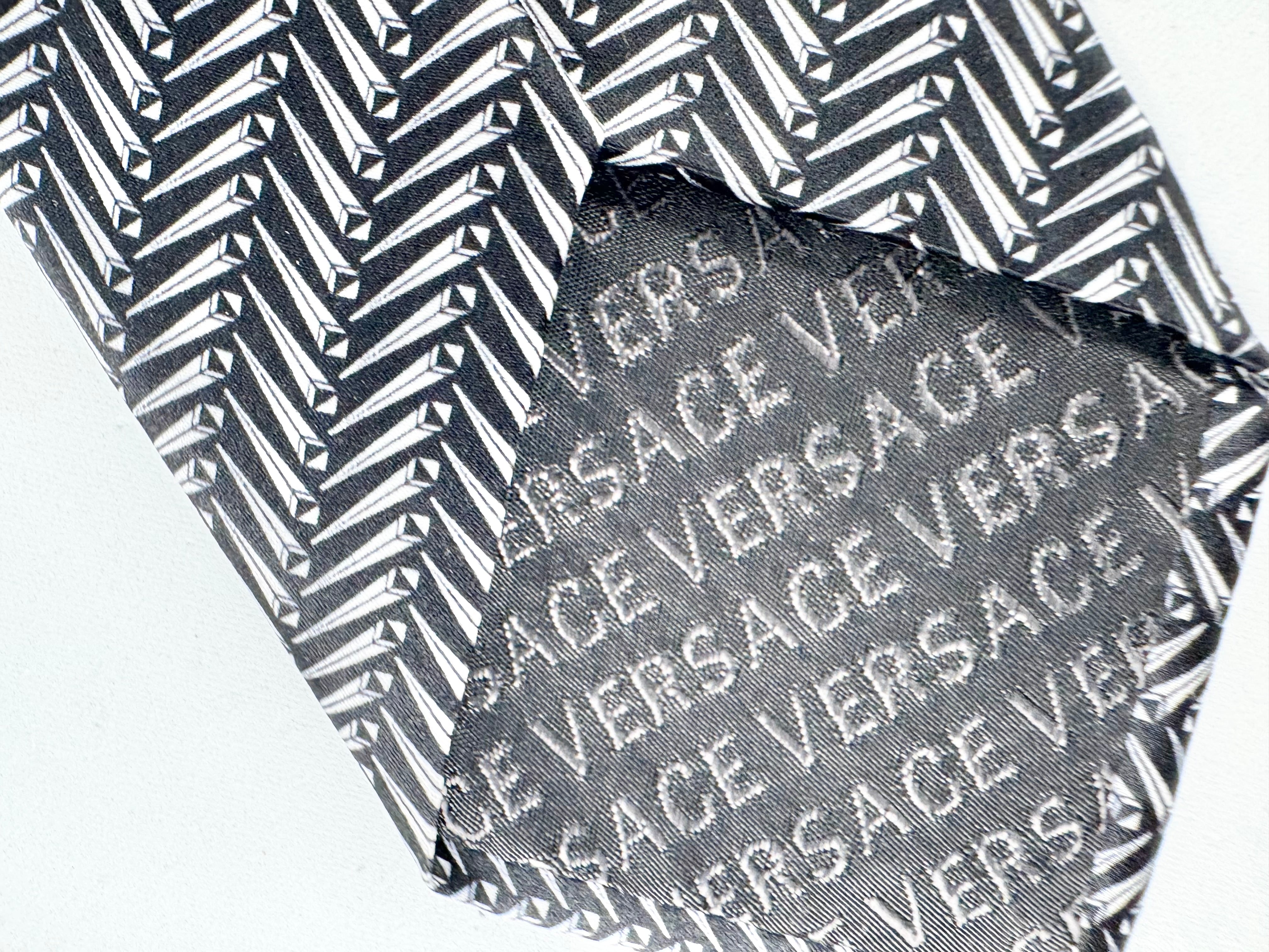 Versace Black & White Patterned Silk Tie