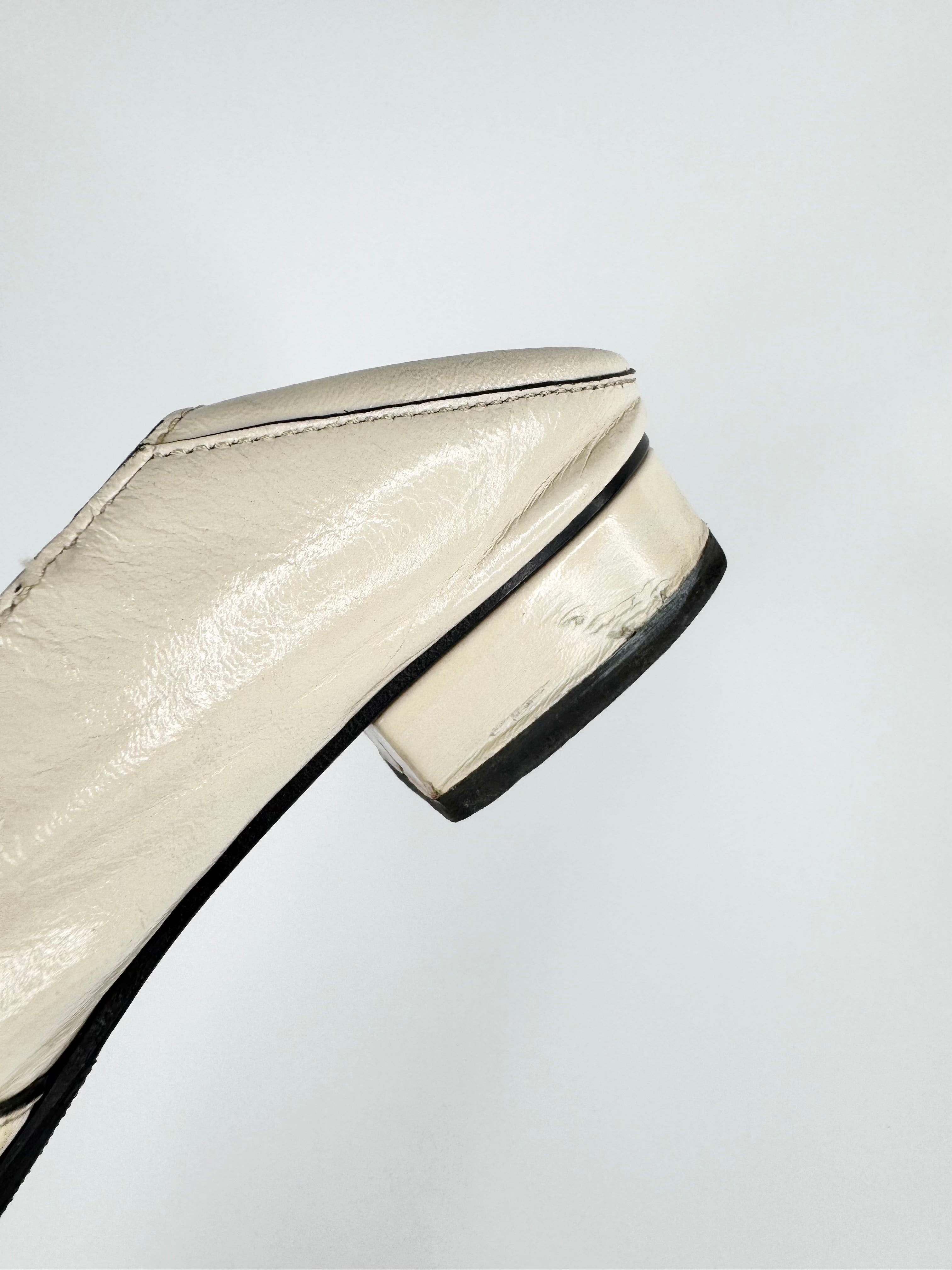 Chloe 'Quicy' Collapsable Heel Leather Bow Loafer - EU39