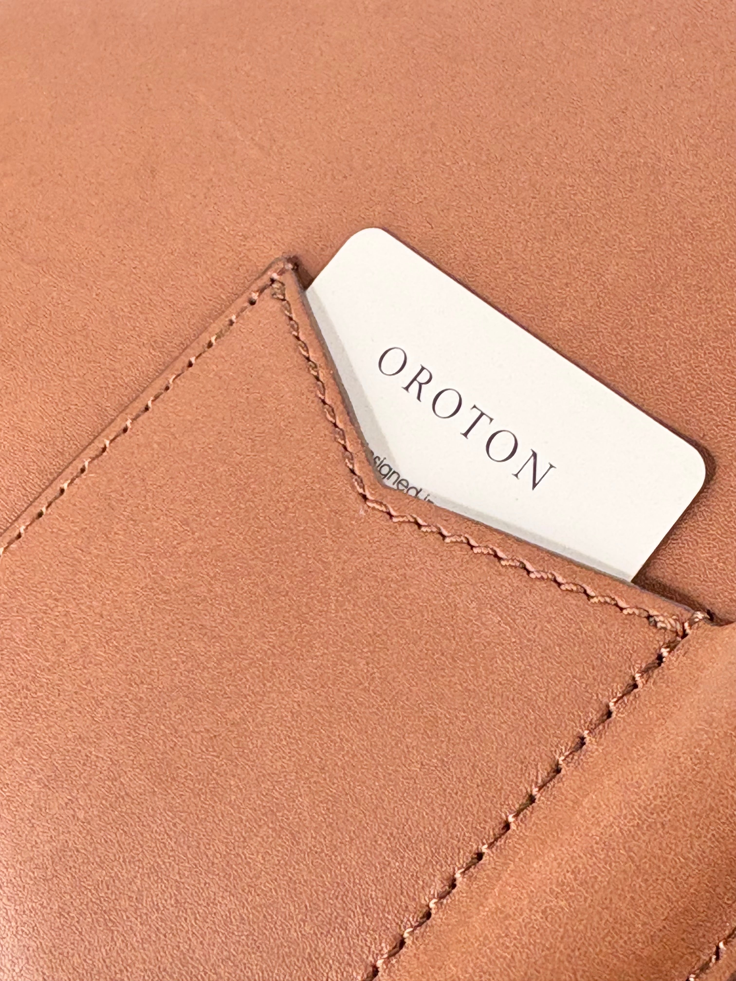 Oroton Tan Leather 'Satesman' Brieftote