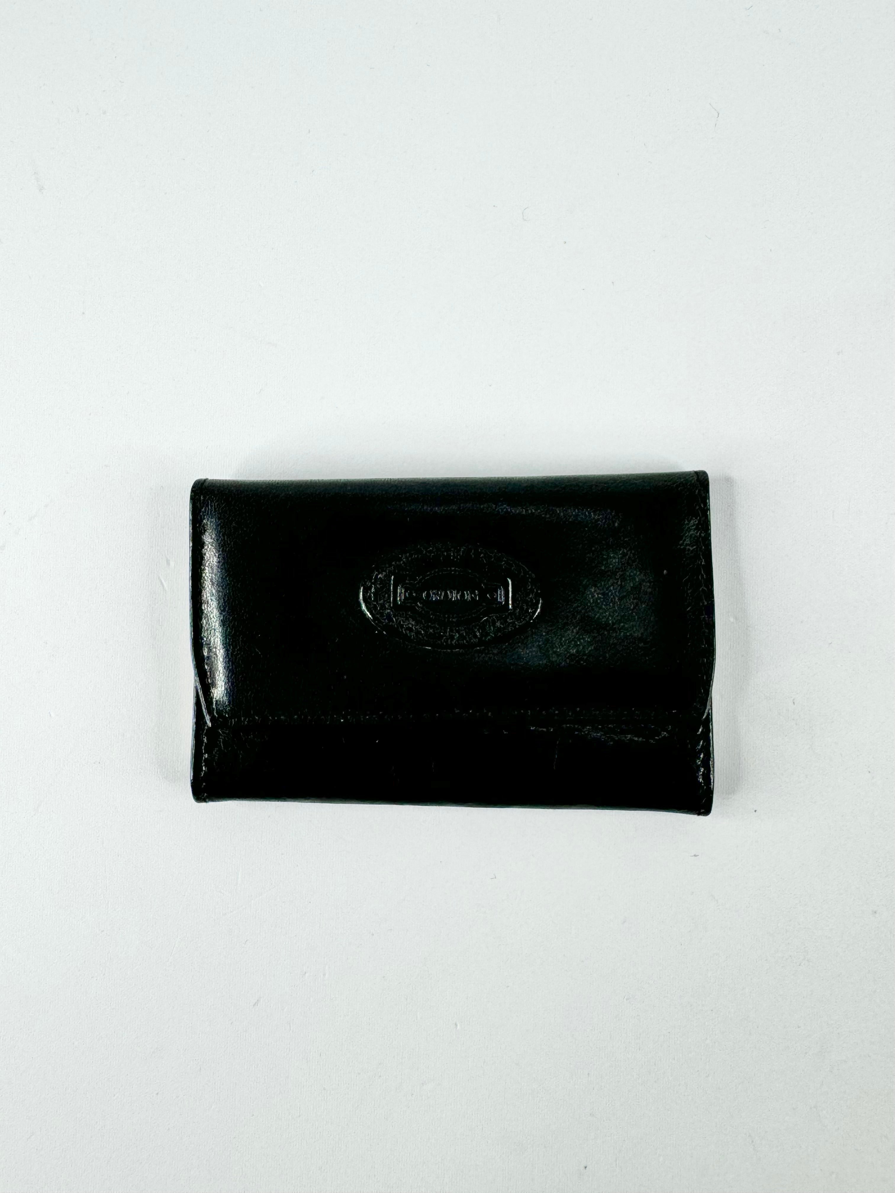 Oroton Sleek Black Leather Key Holder