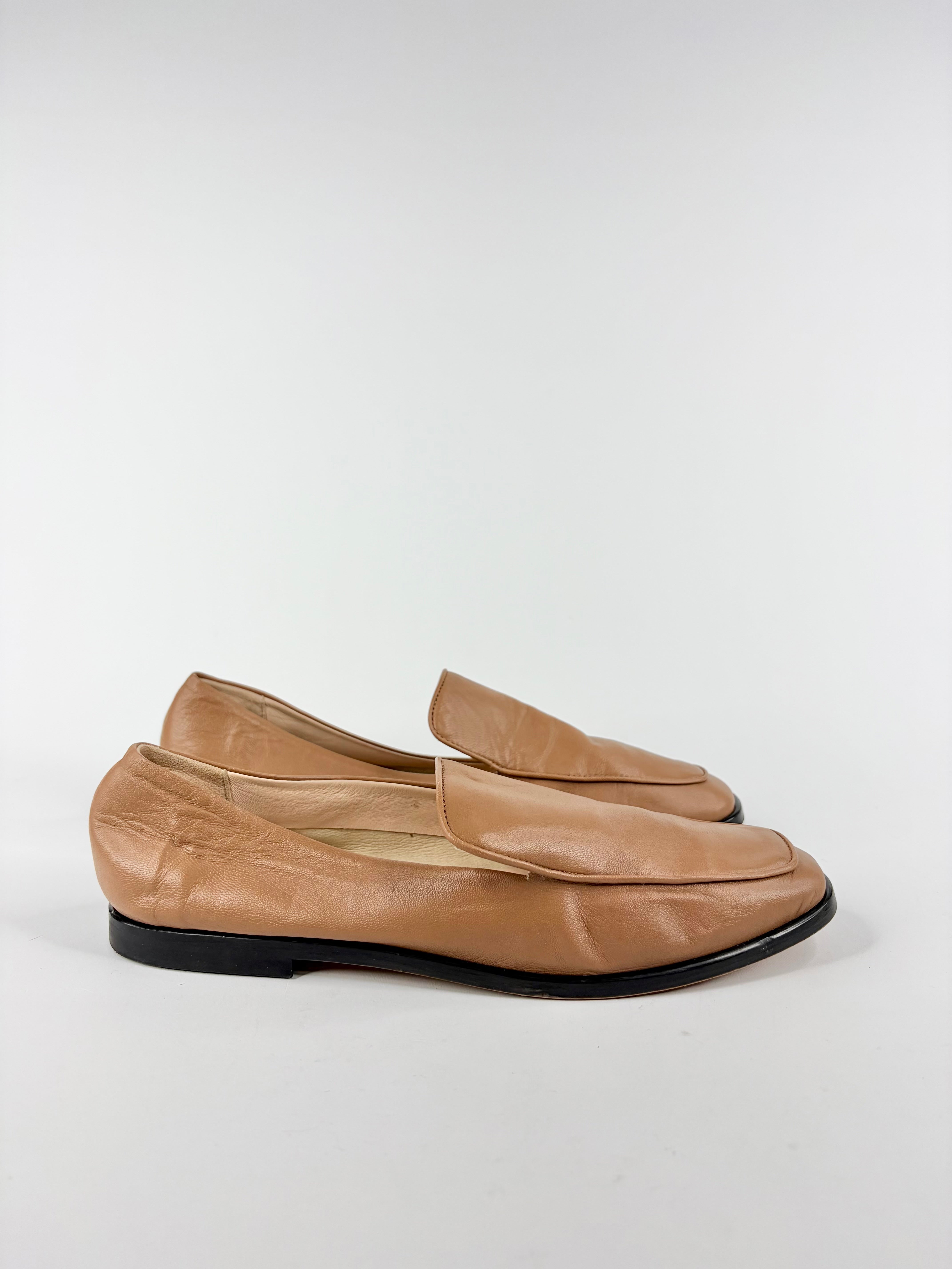 Essen Eggshell Leather Loafers - EU39