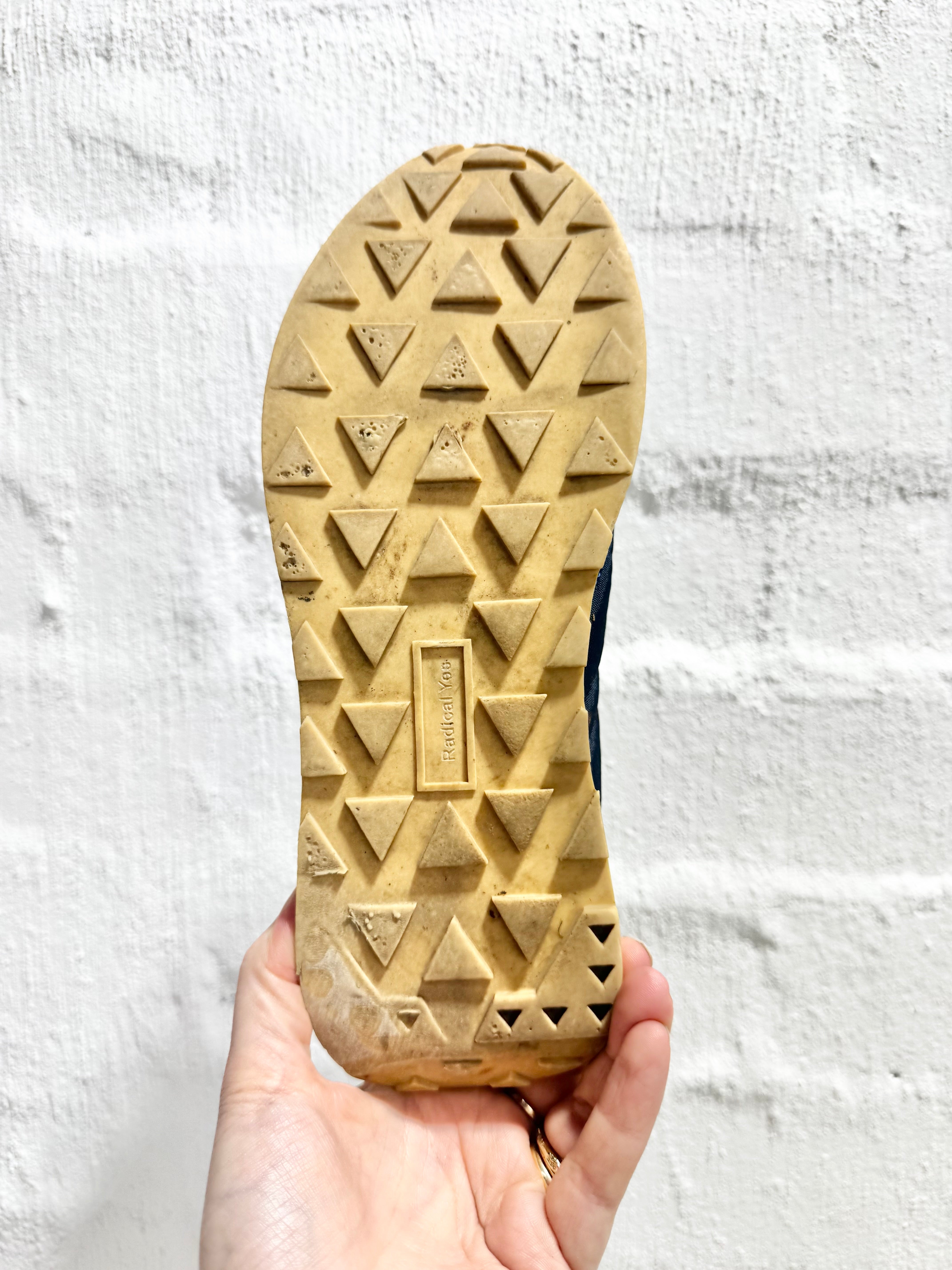 Radical Yes! Navy Sneakers - EU39