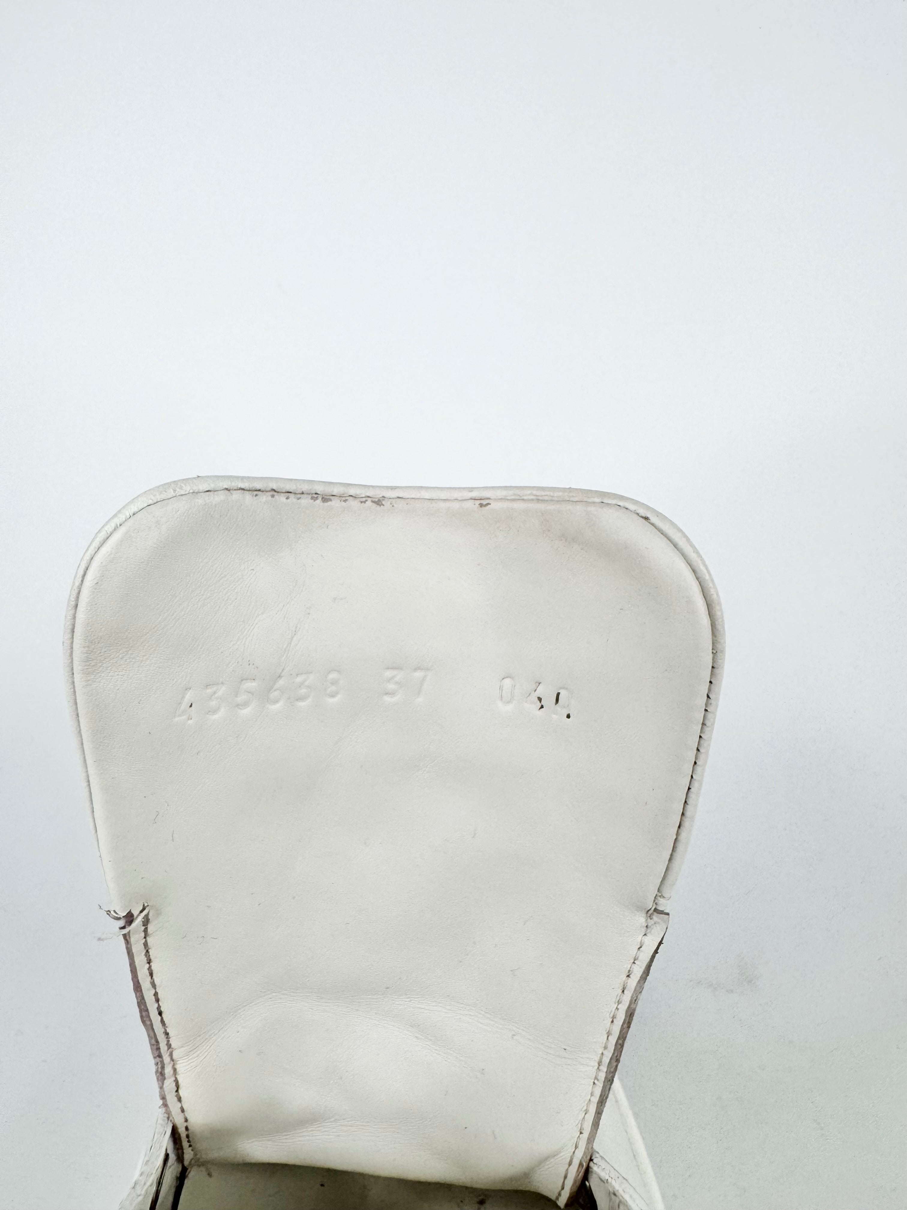 Gucci White 'Ace' Low Top Sneakers - EU37