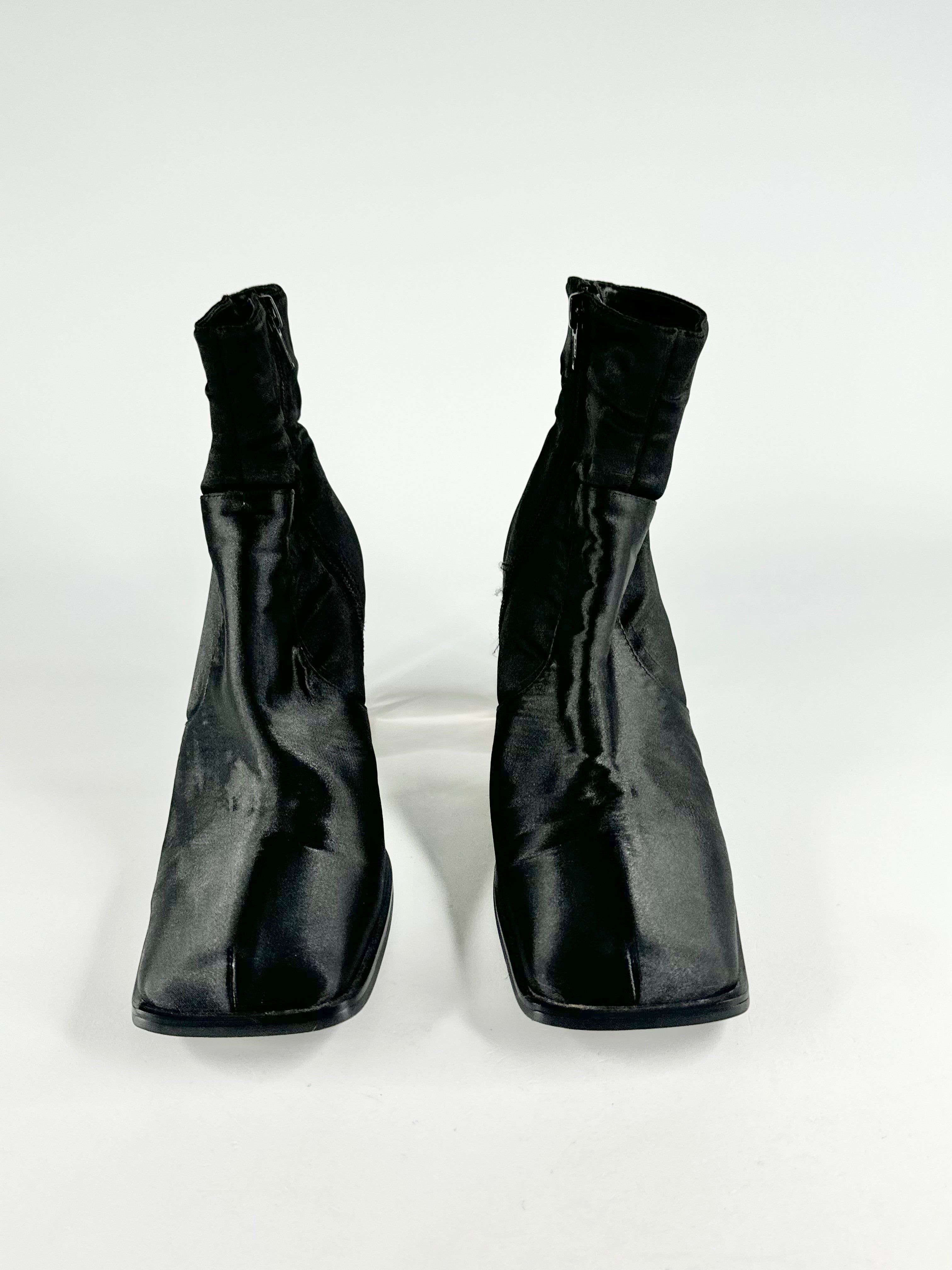 Black Rose & Cigarette Square Toe Ankle Boots - EU37