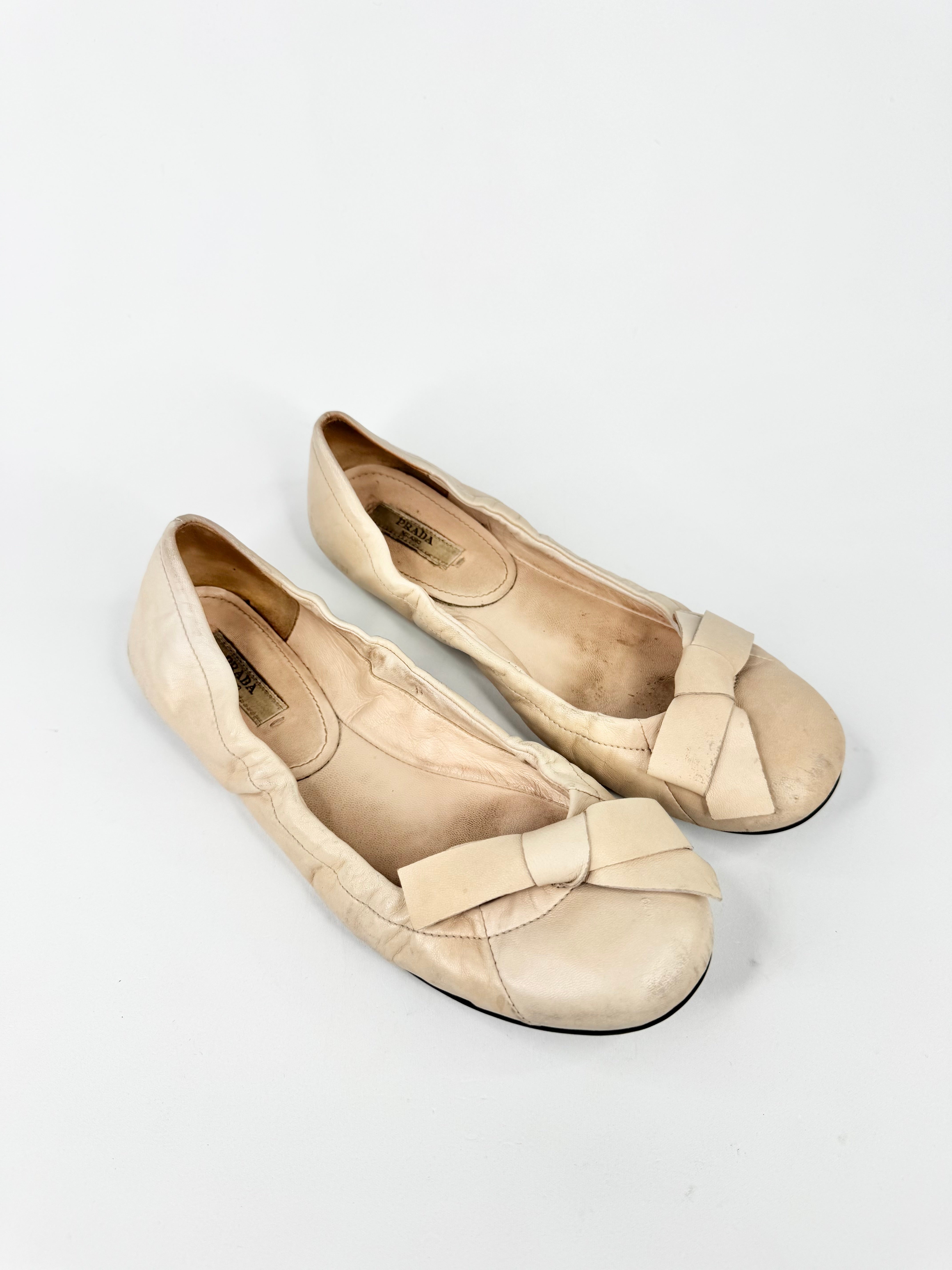 Prada Vanilla Bow Embellished Ballet Flats - EU36.5