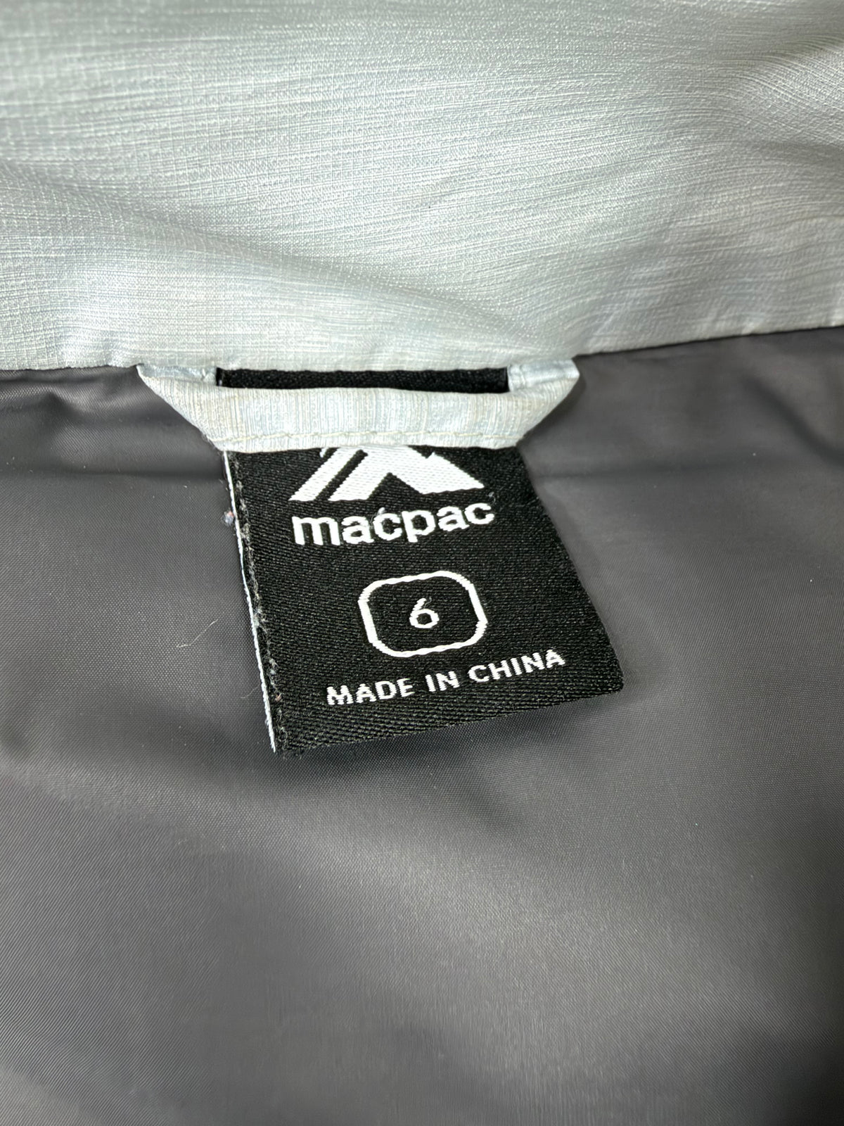 Macpac Silver Grey Long Insulated Jacket - AU6