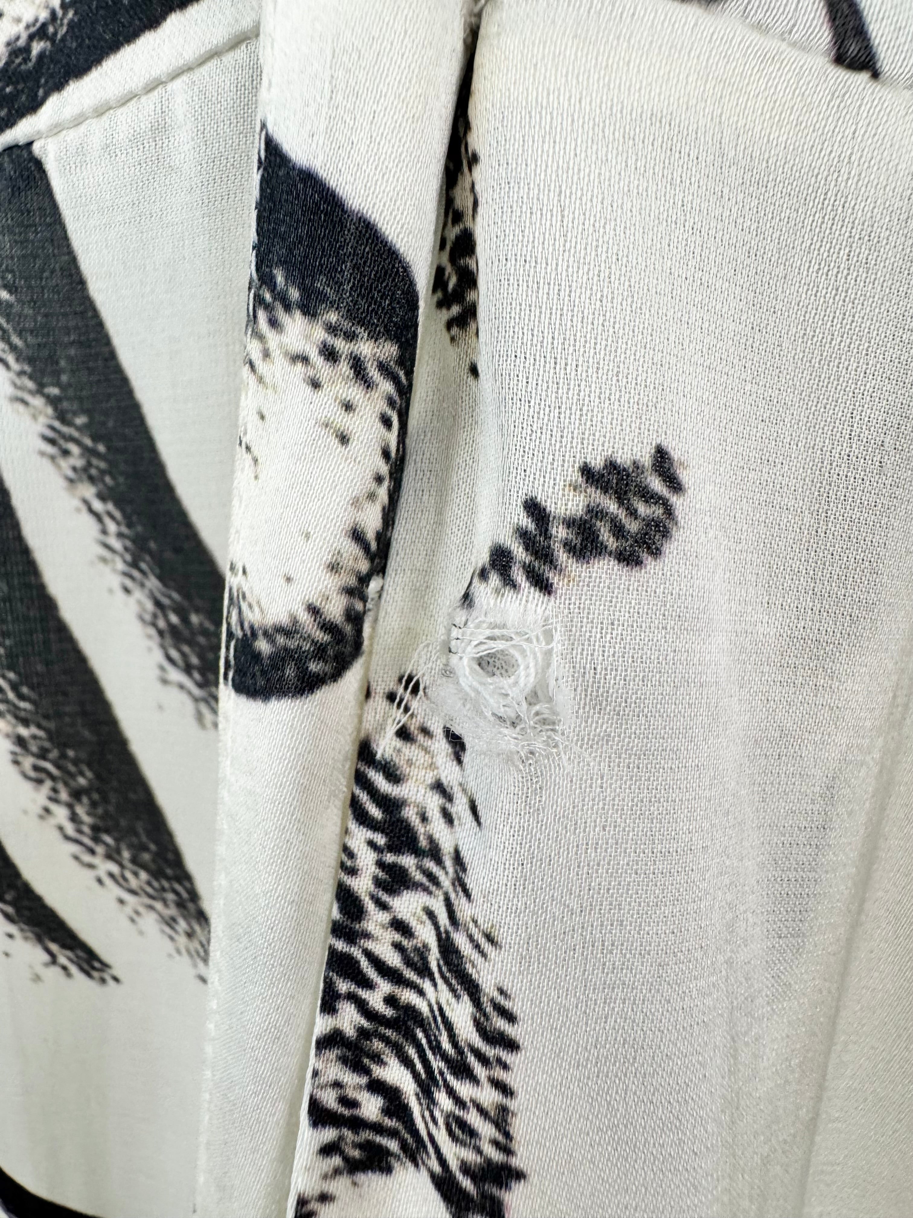 by TiMo Black & Whtie Deco Flowers Maxi Dress NWT - AU4/6