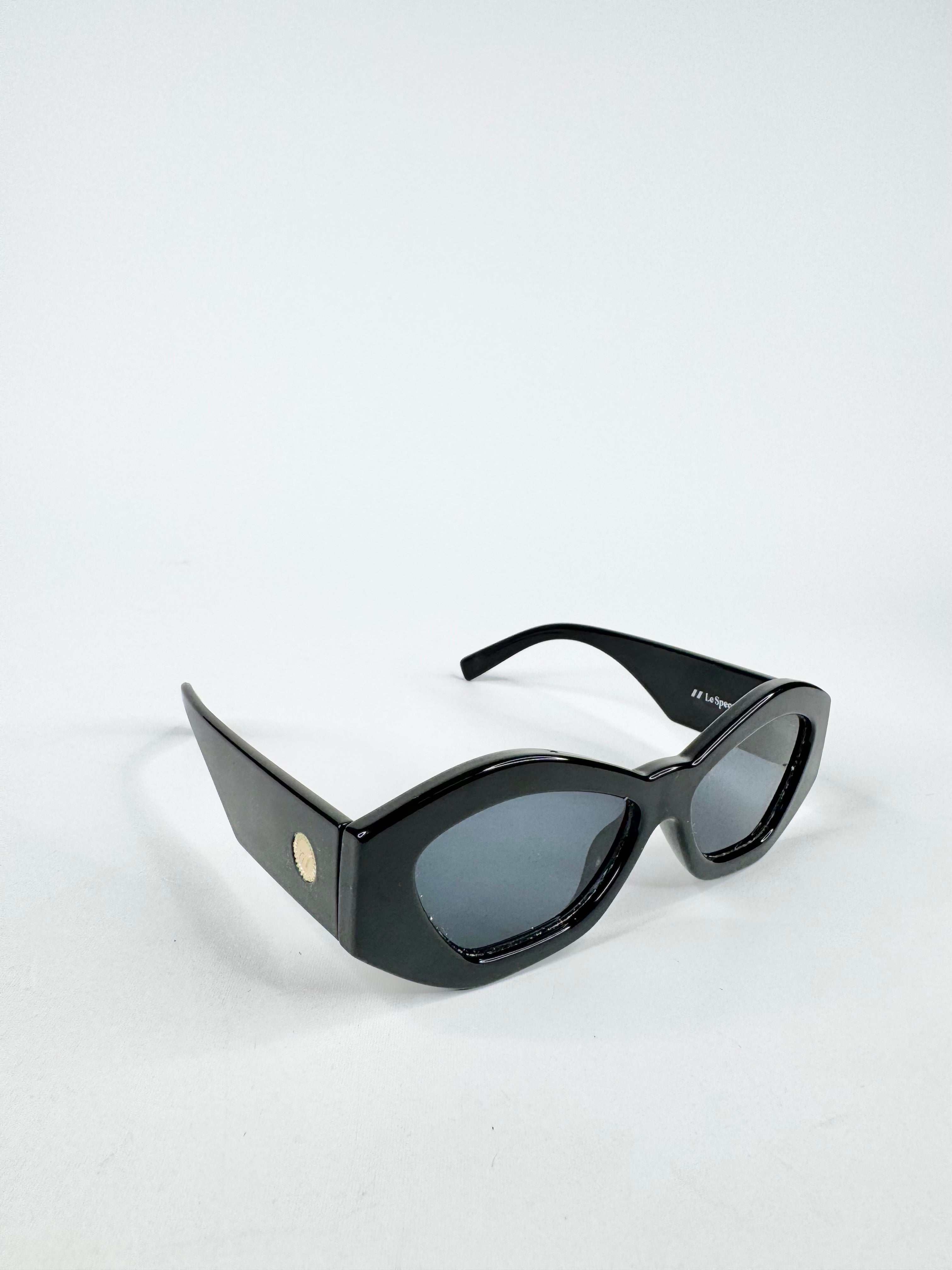 Le Specs Black The Ginchiest