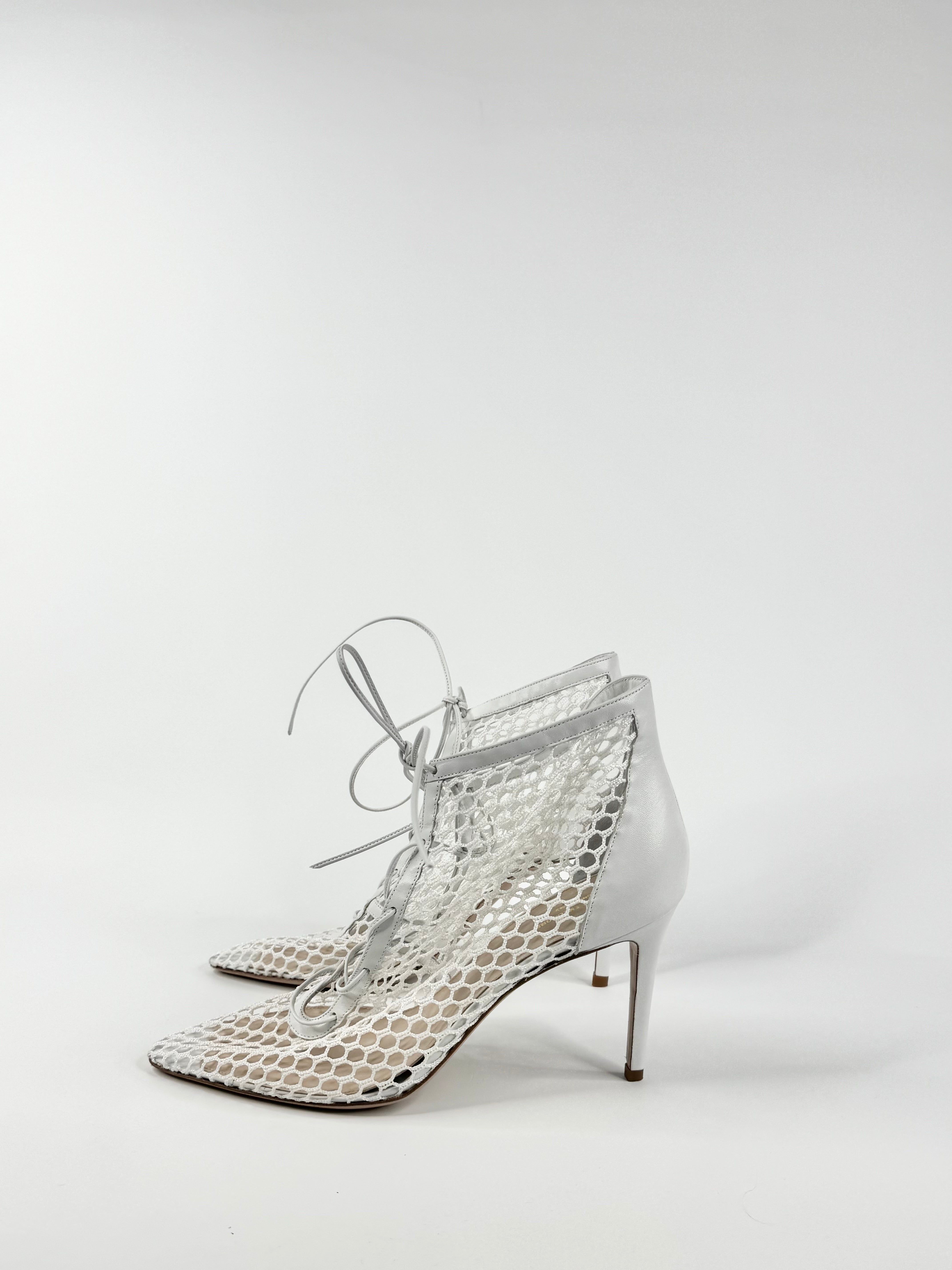Scanlan Theodore White Mesh Booties NWT - EU41