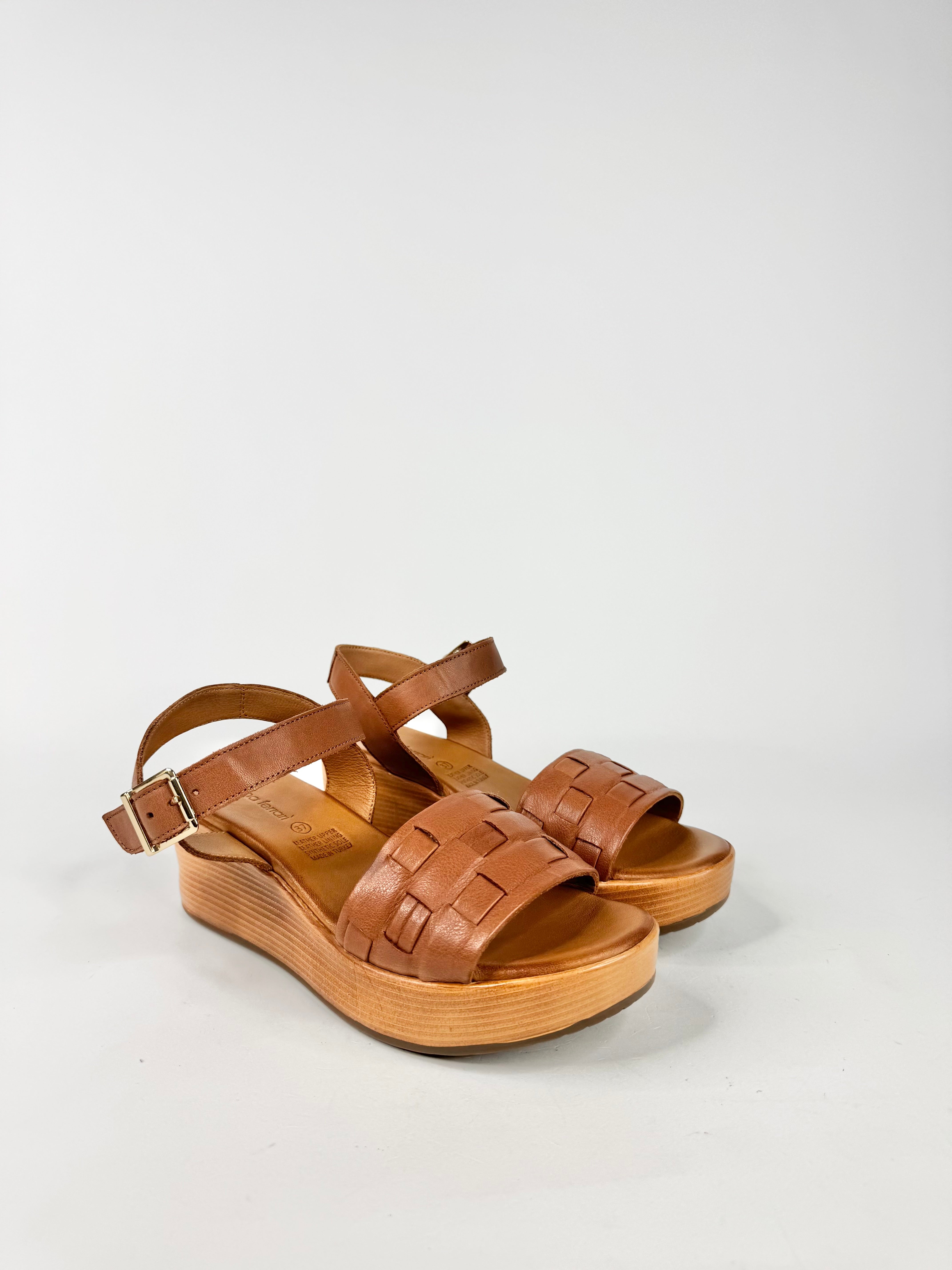 MFW Diana Ferrari Chels-DF Tan Sandals - EU37