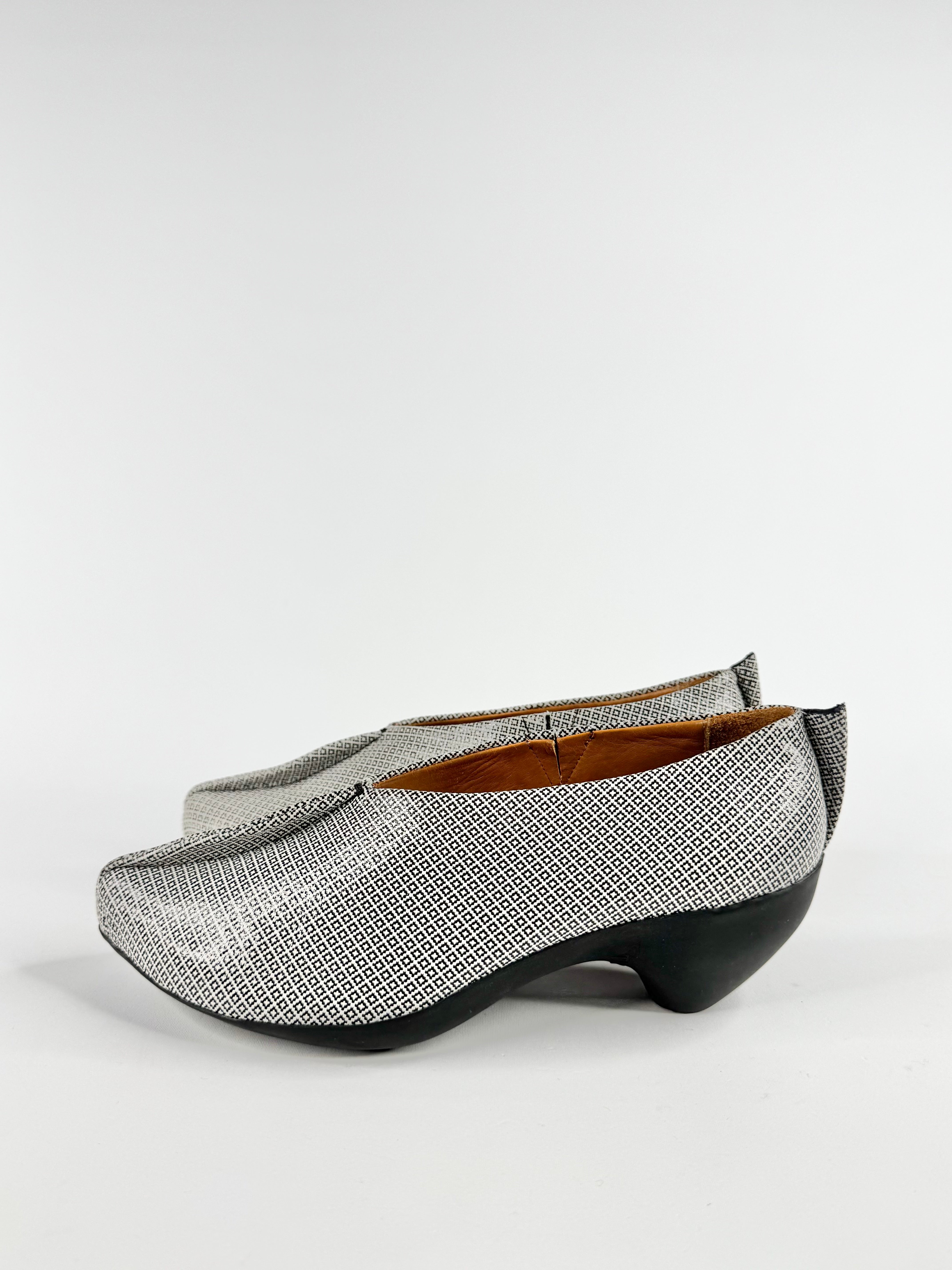 Tracey Neuls Sculptural Wedges - EU35