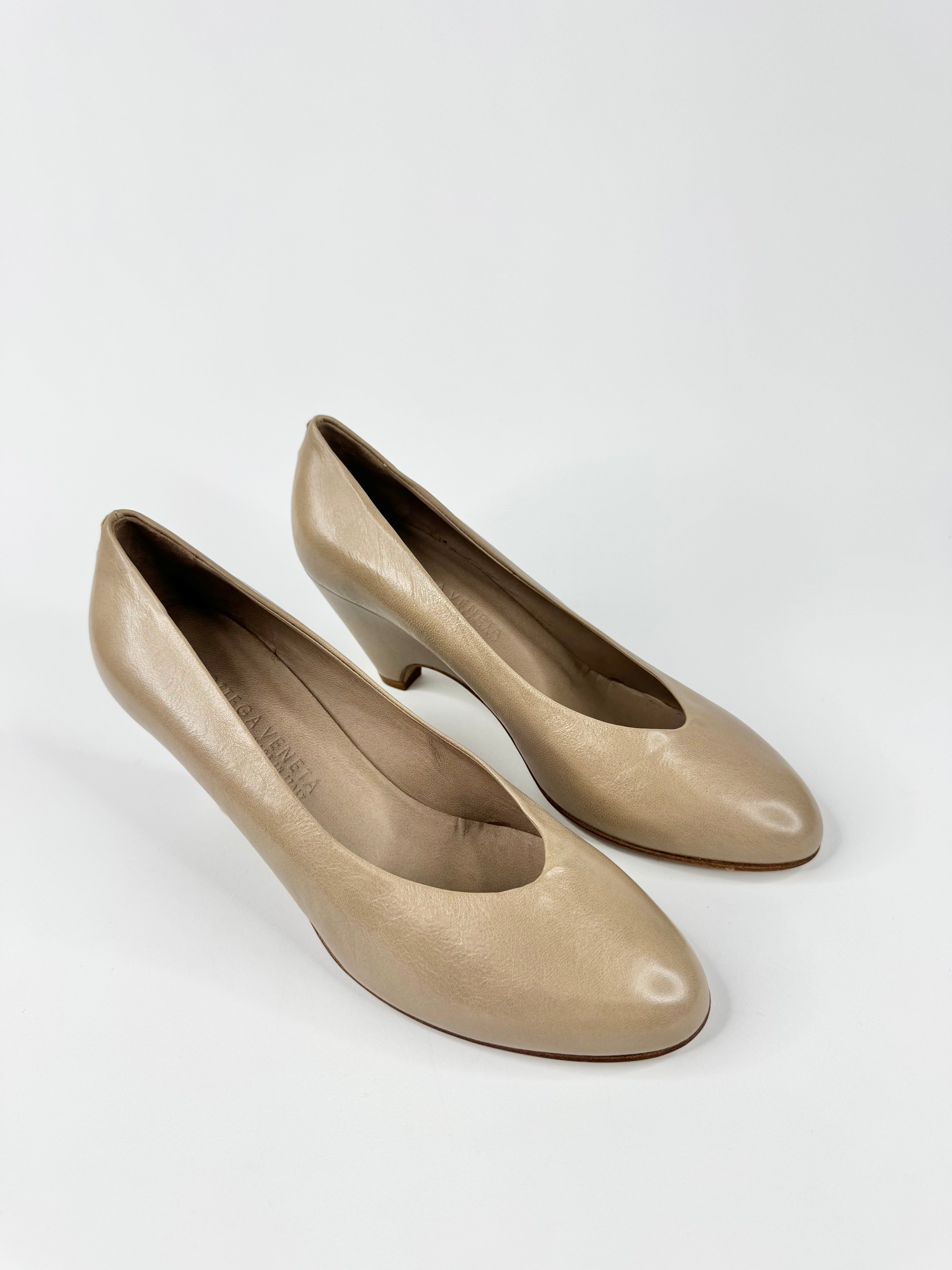 Bottega Veneta Taupe Leather Pumps - EU39.5
