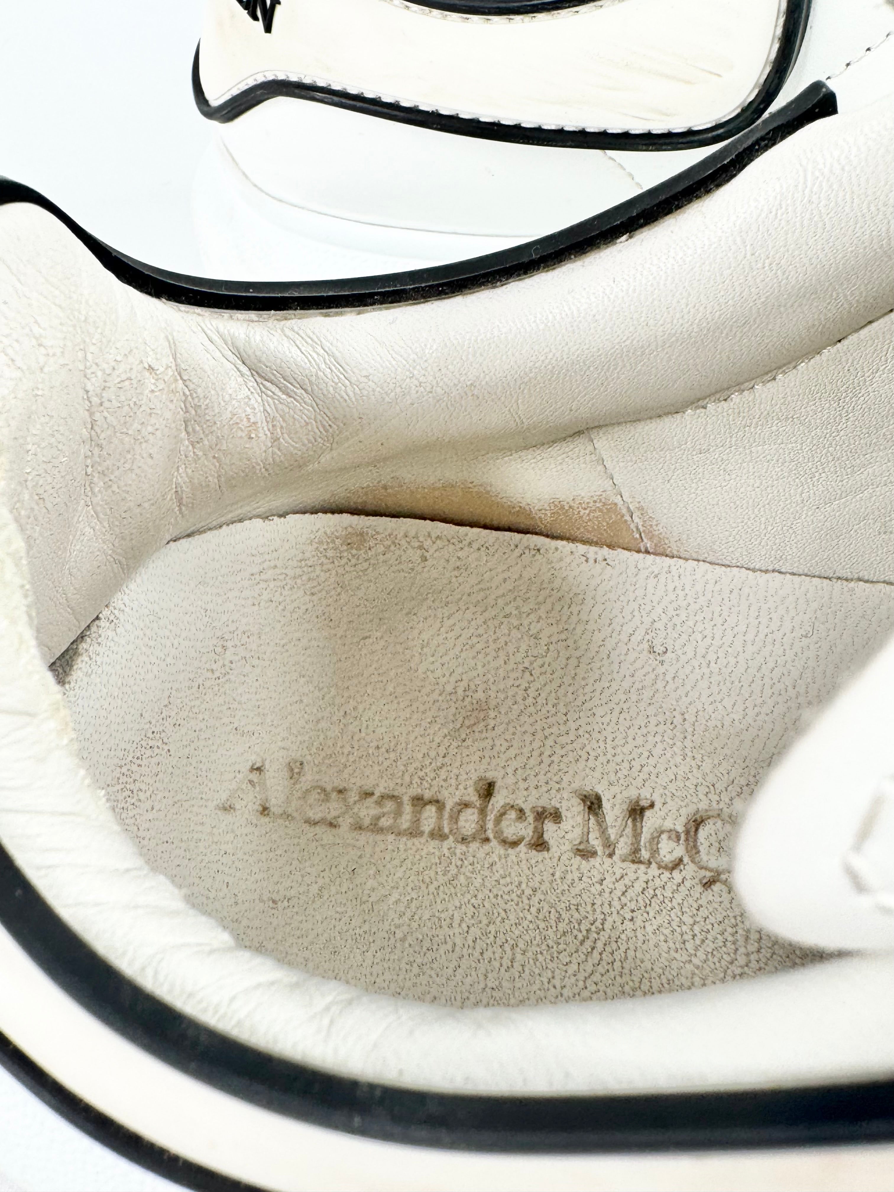 Alexander McQueen White Oversized 'Larry' Oversized Sneakers - EU37