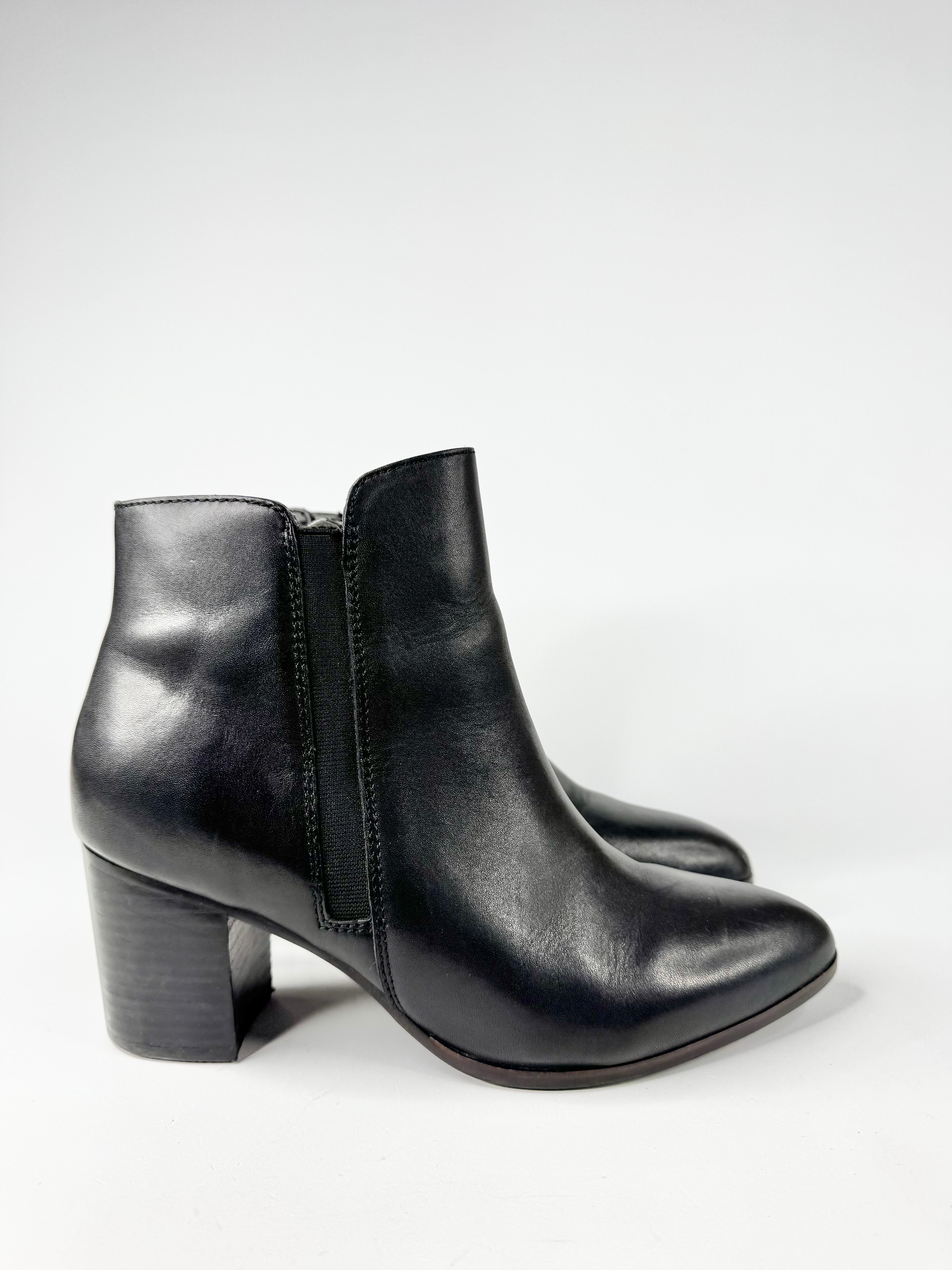 Frankie4 Black Leather Ankle Boots - EU40.5
