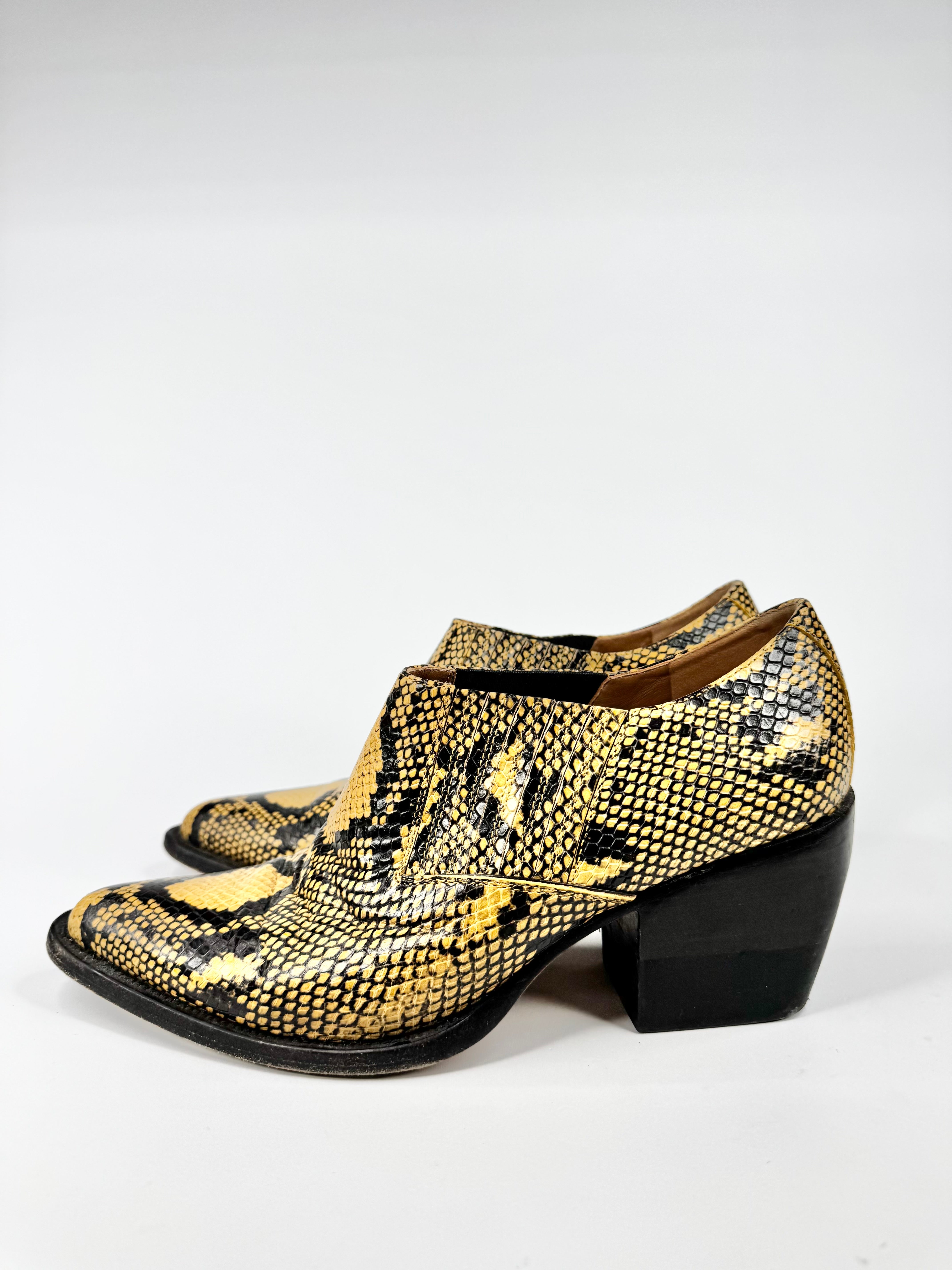 Chloé Yellow & Black Snakinskin Patterned 'Rylee' Mules - EU41