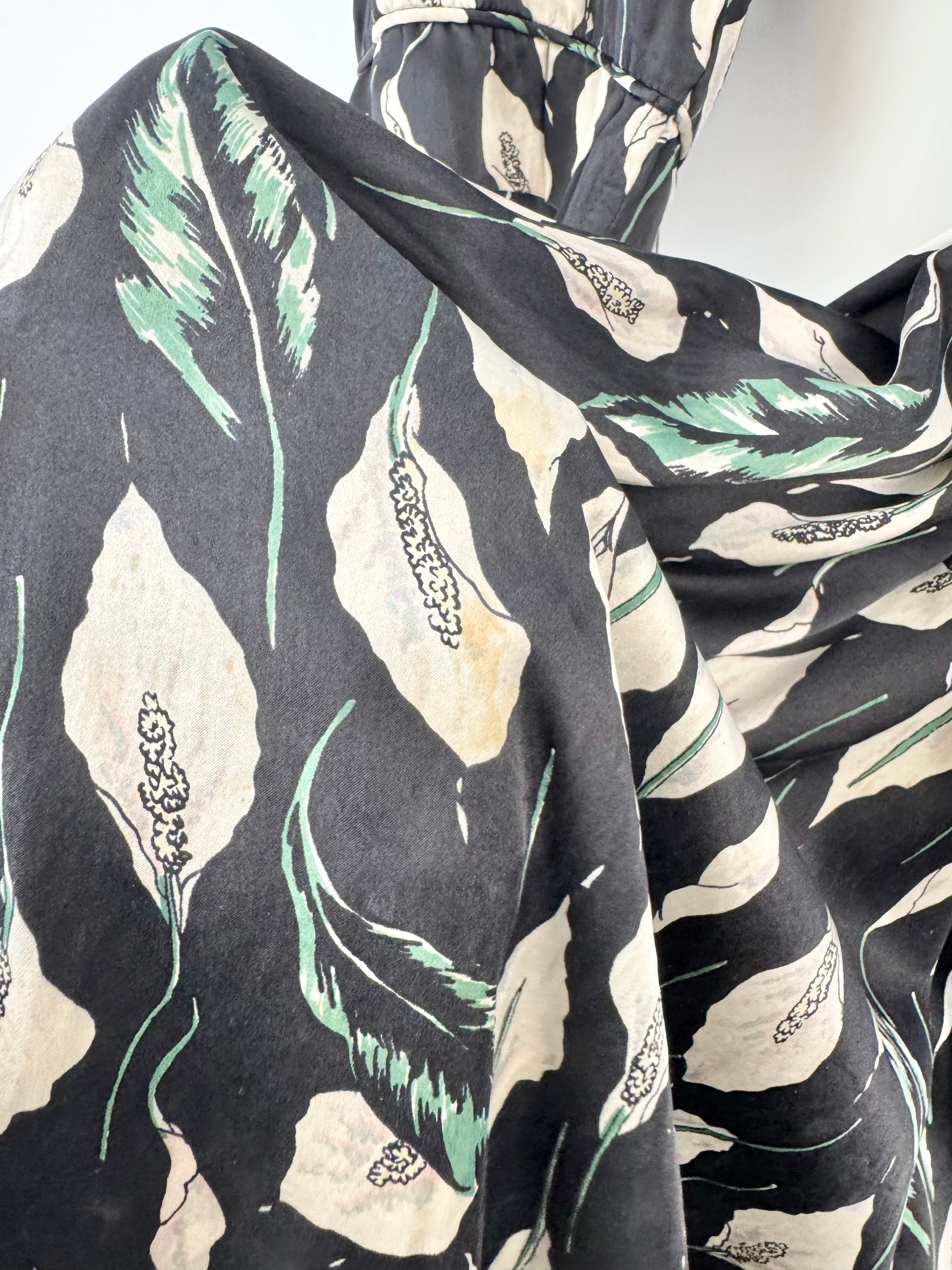 Christian Dior Loungewear Black Lily Patterned Silk Dressing Gown - AU12/14