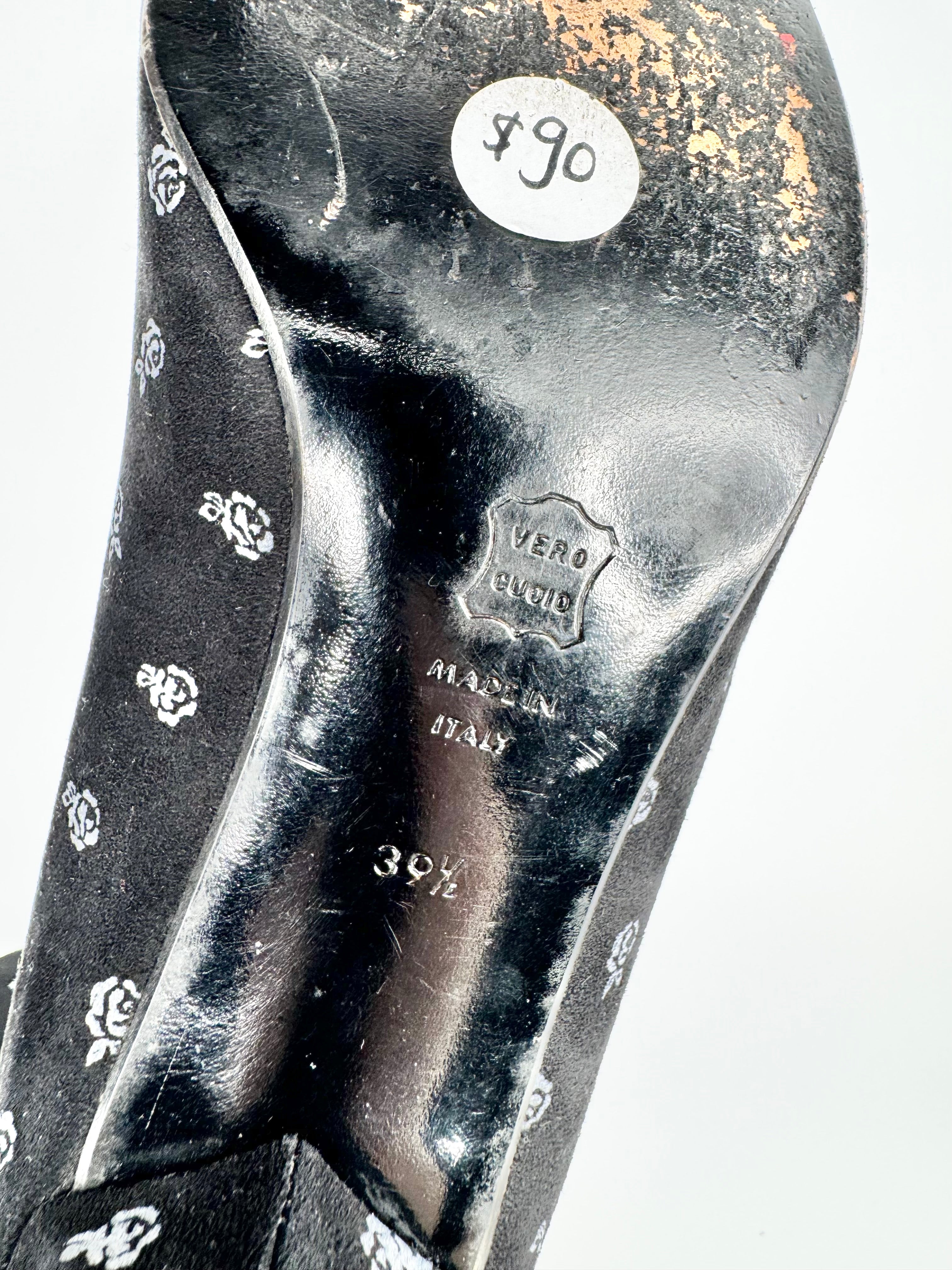 Vintage 80s Gianni Versace Black & Silver Rose Patterned French Heel Pumps - EU39.5