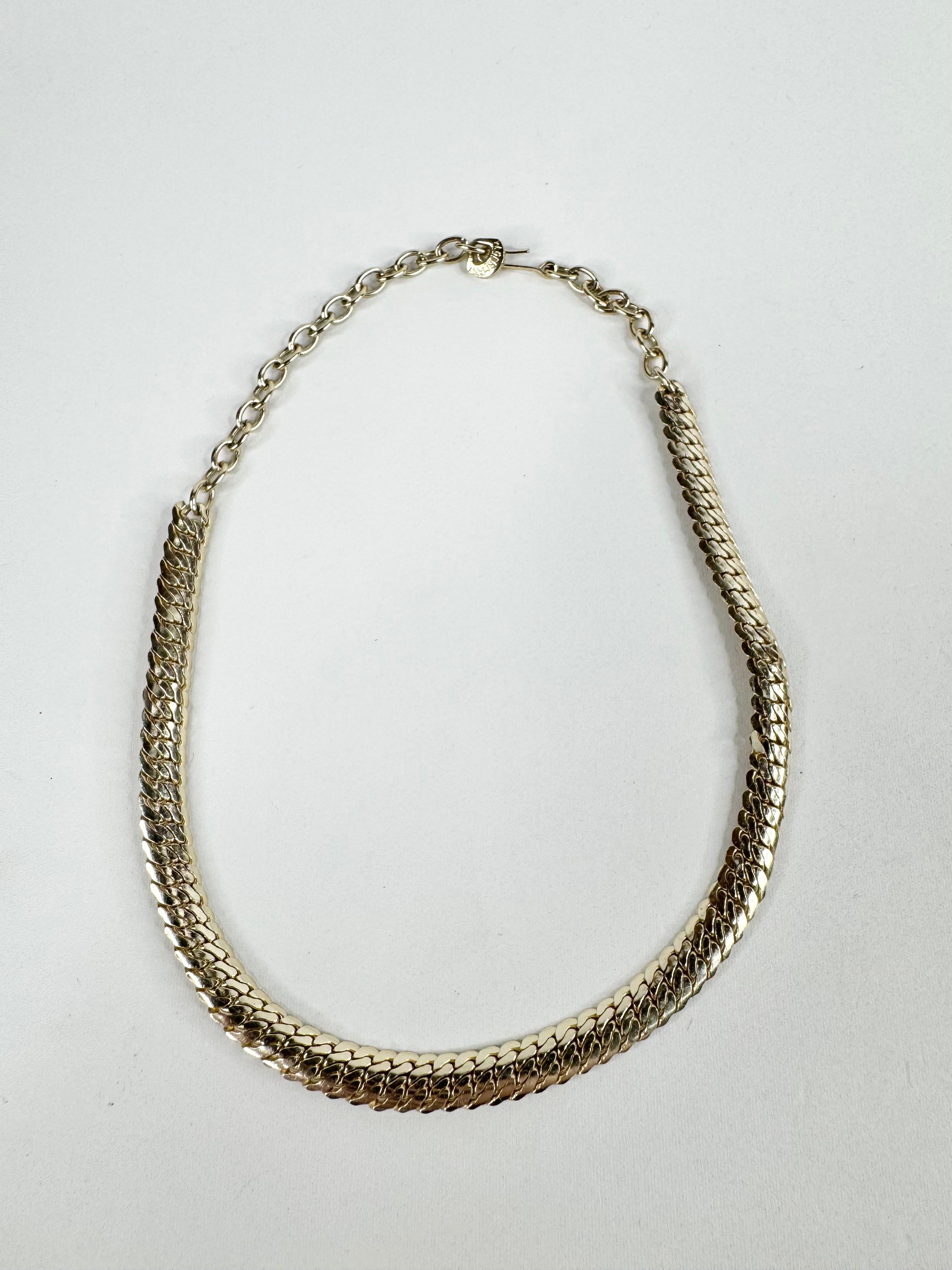 Vintage 70s Gold Toned Herringbone Chain Necklace