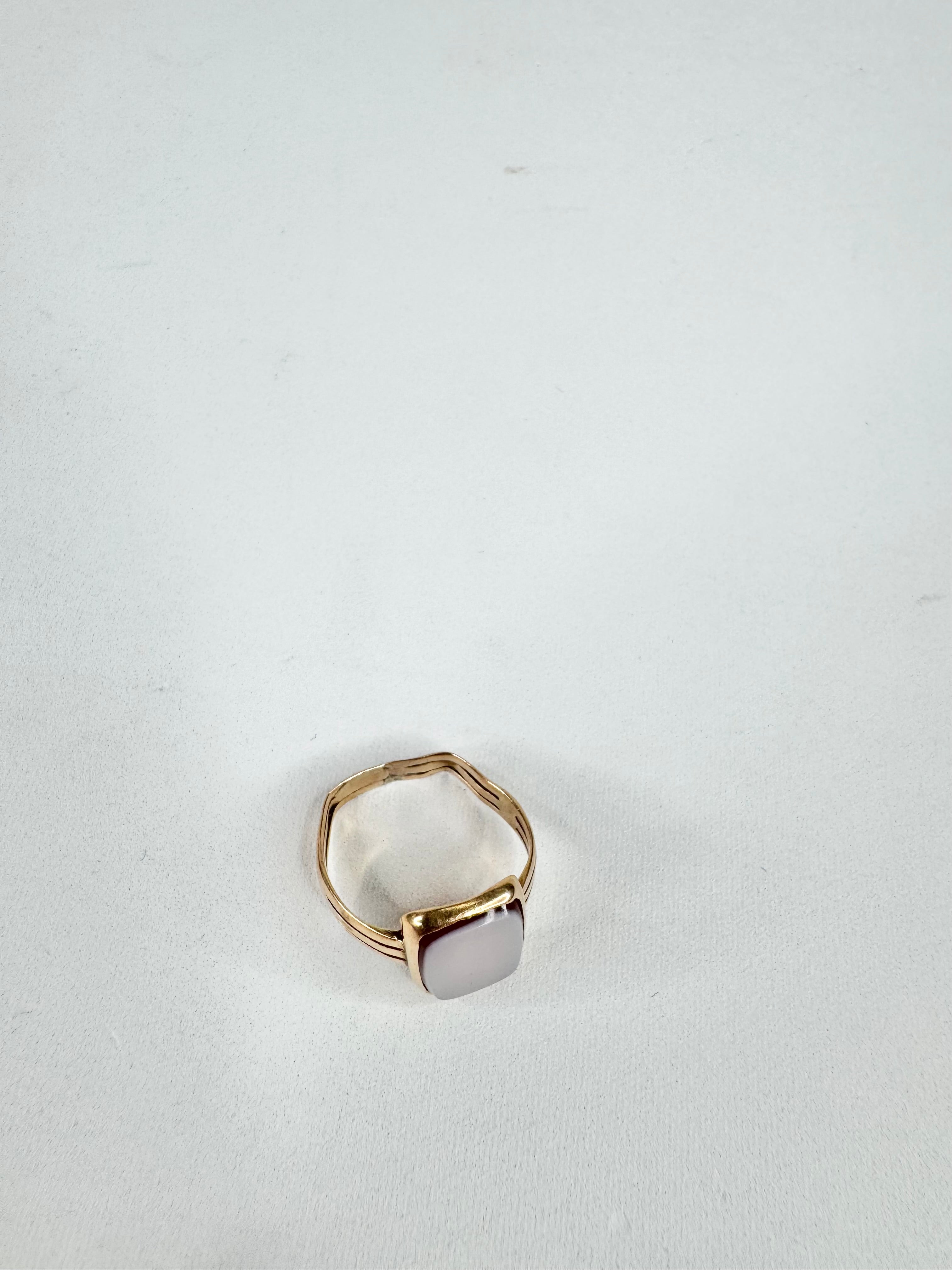 18ct Gold & Sardonyx Rectangular Ring