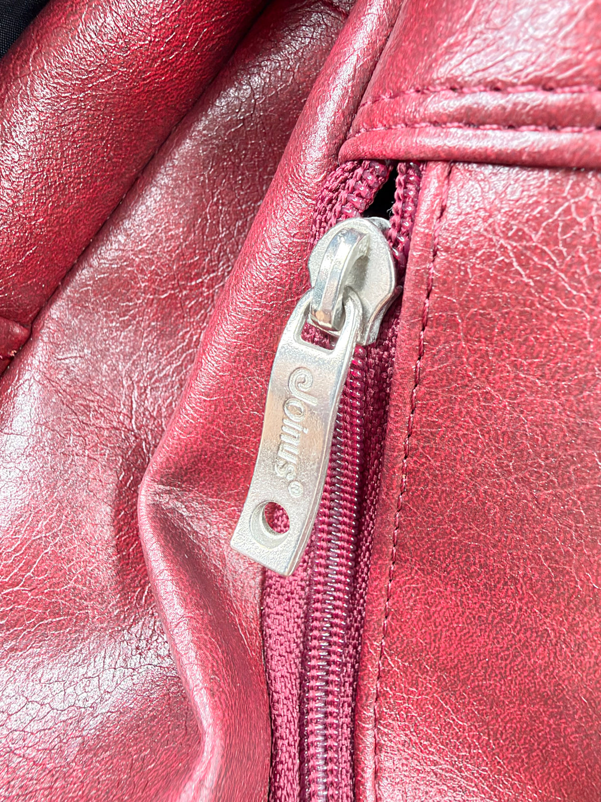 Millenium Joinus Red Leather Bagpack