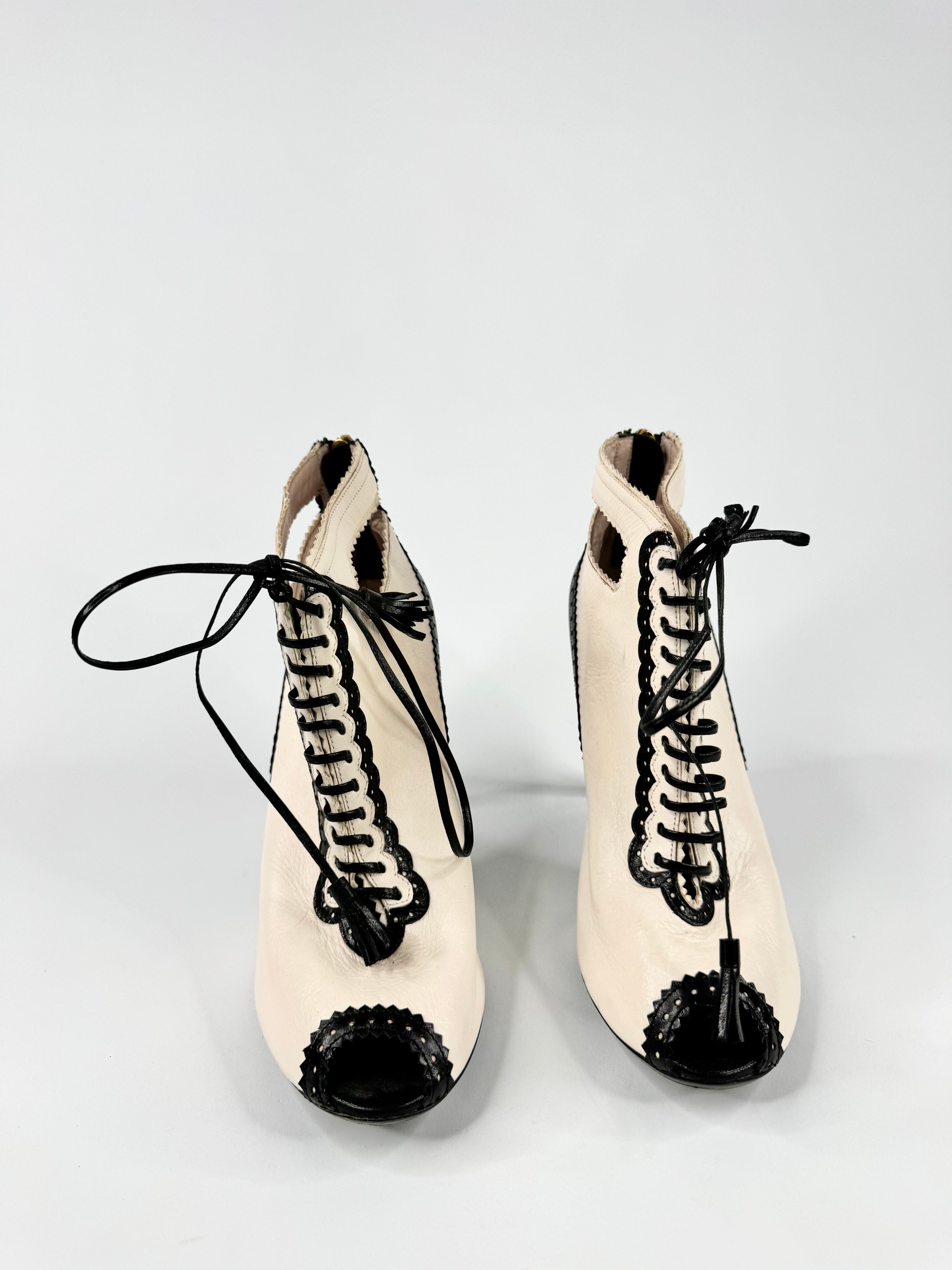 Moschino Ivory & Black Scallop Trim Peep Toe Ankle Boots - EU41