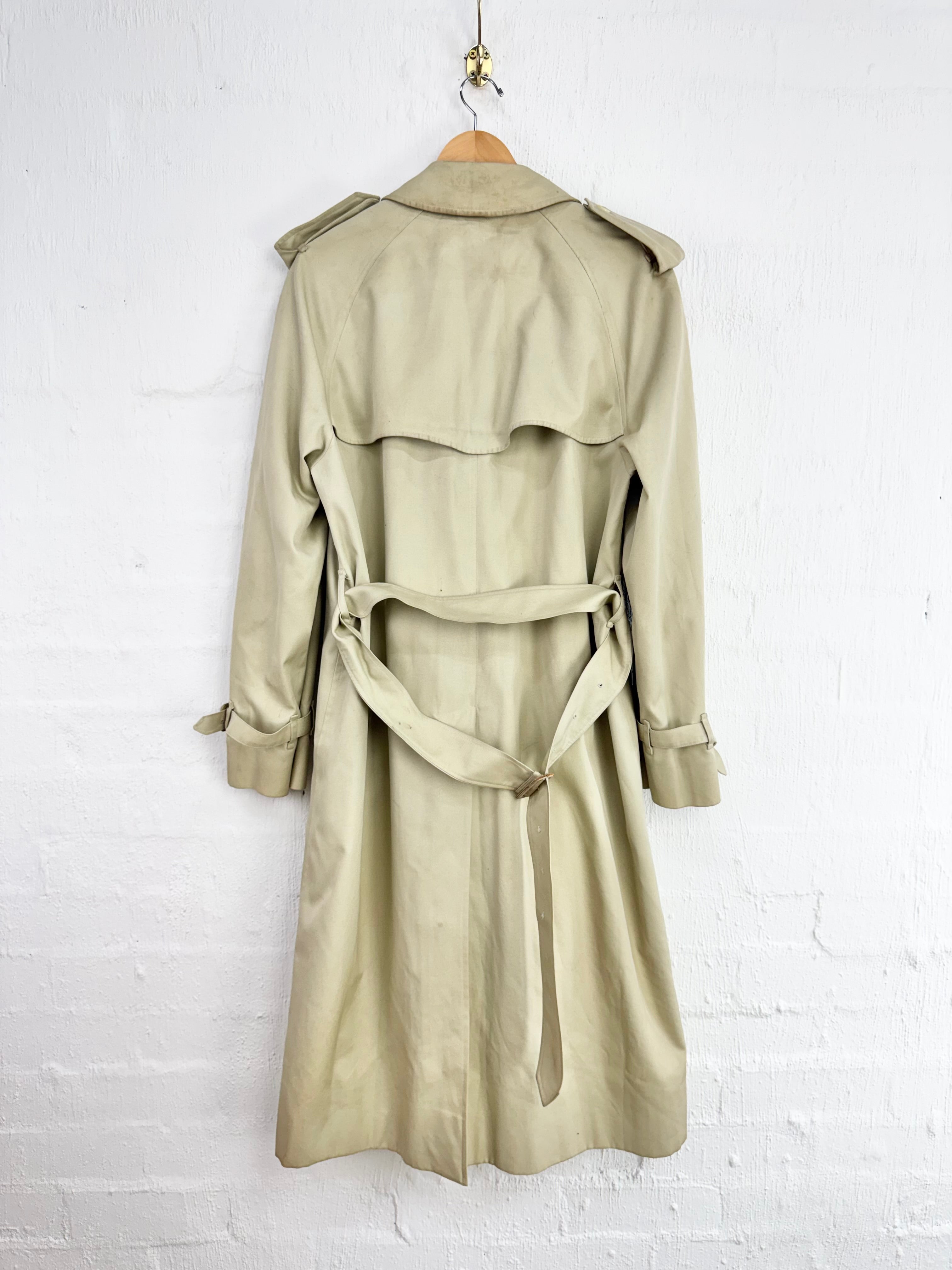 Burberry Vintage Beige Trench Coat - M