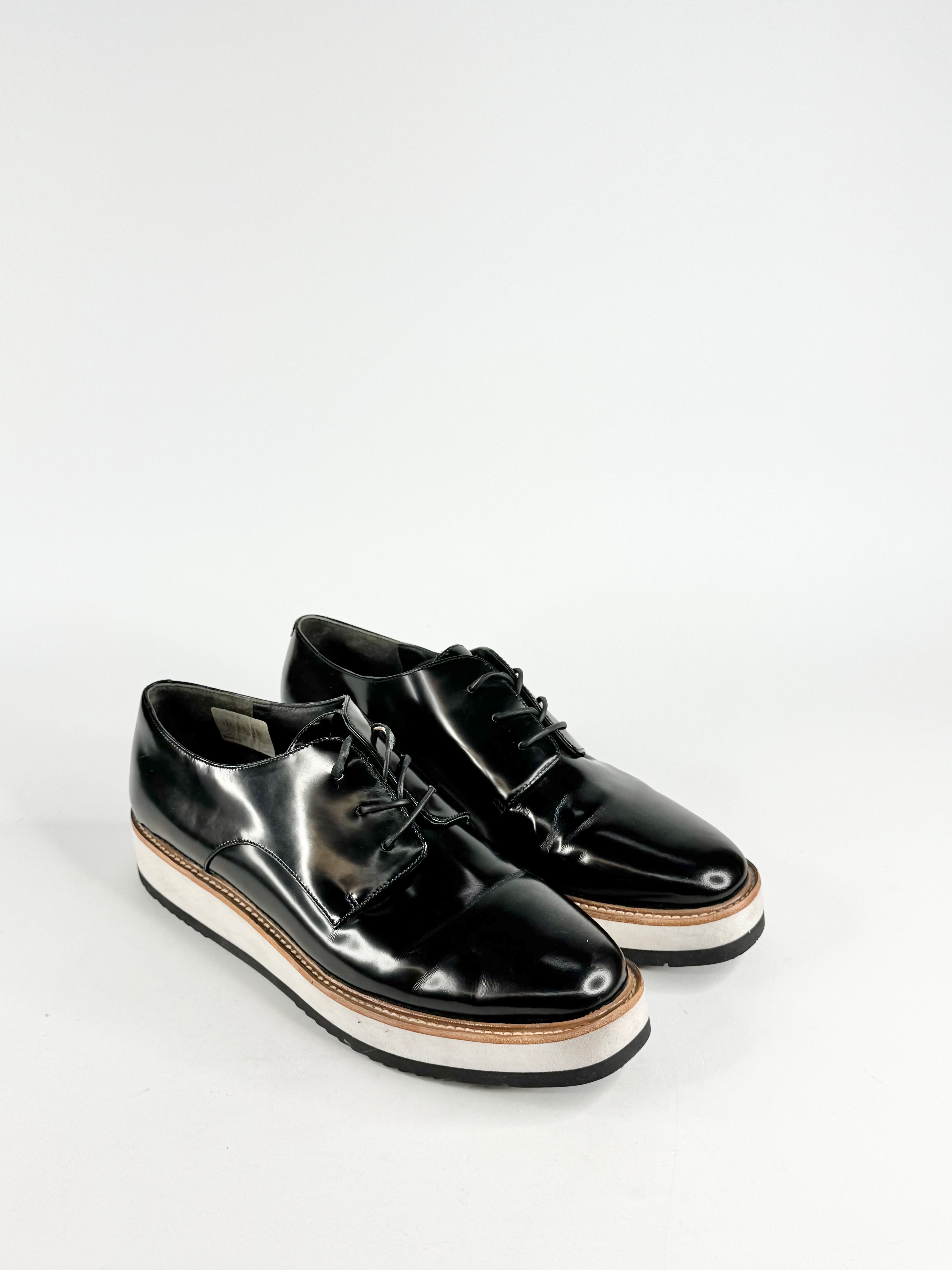 Vince Black Leather 'Reed' Lace Ups - EU38