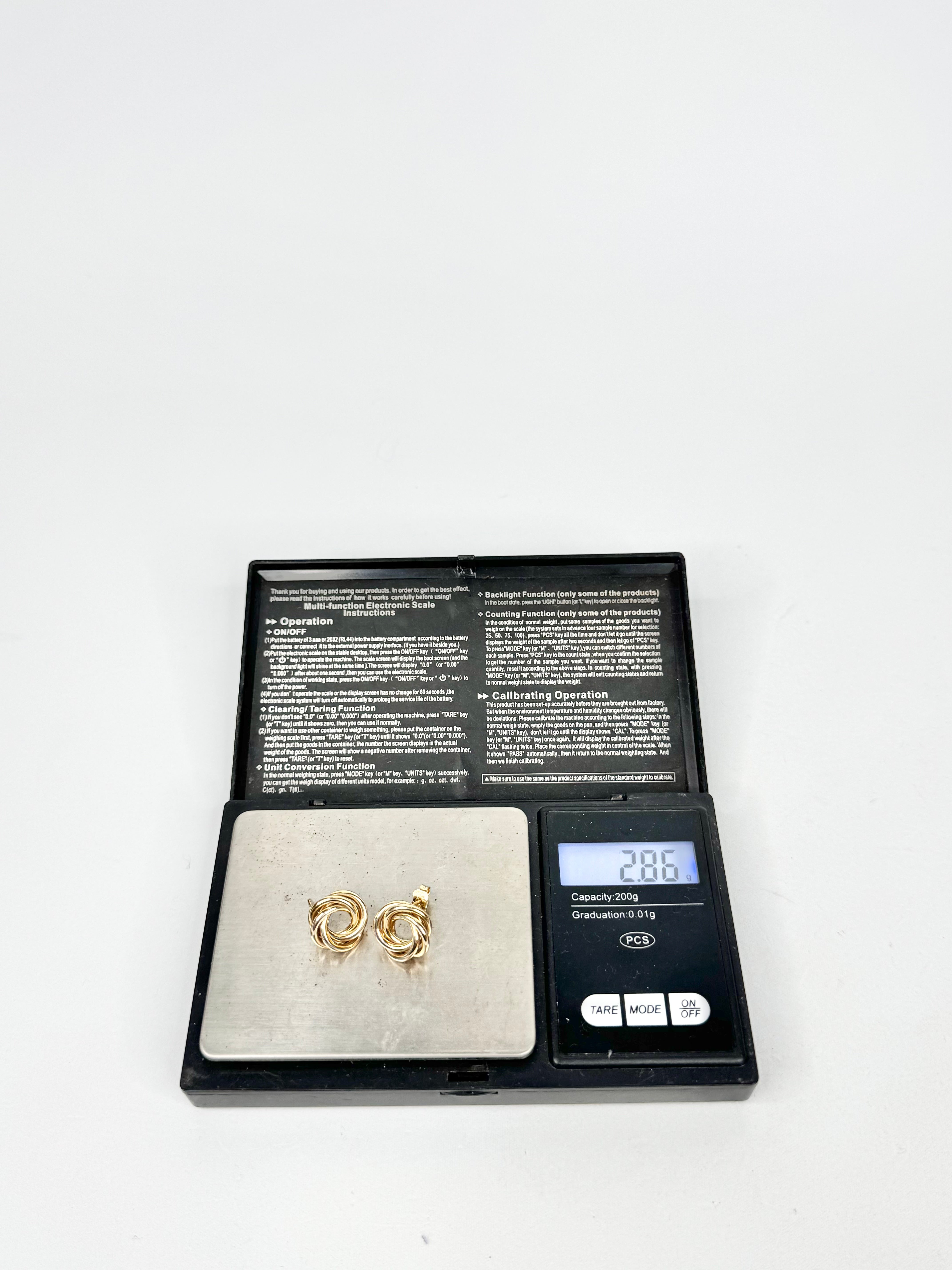 9ct Gold Twist Stud Earrings