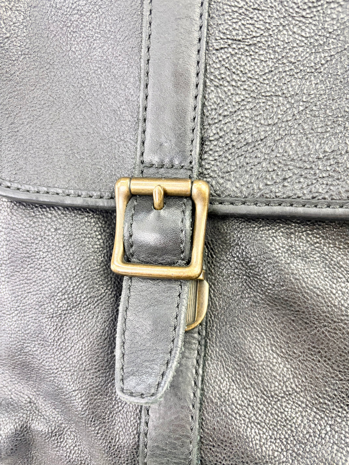 Fossil Black Grained Leather Messenger Bag