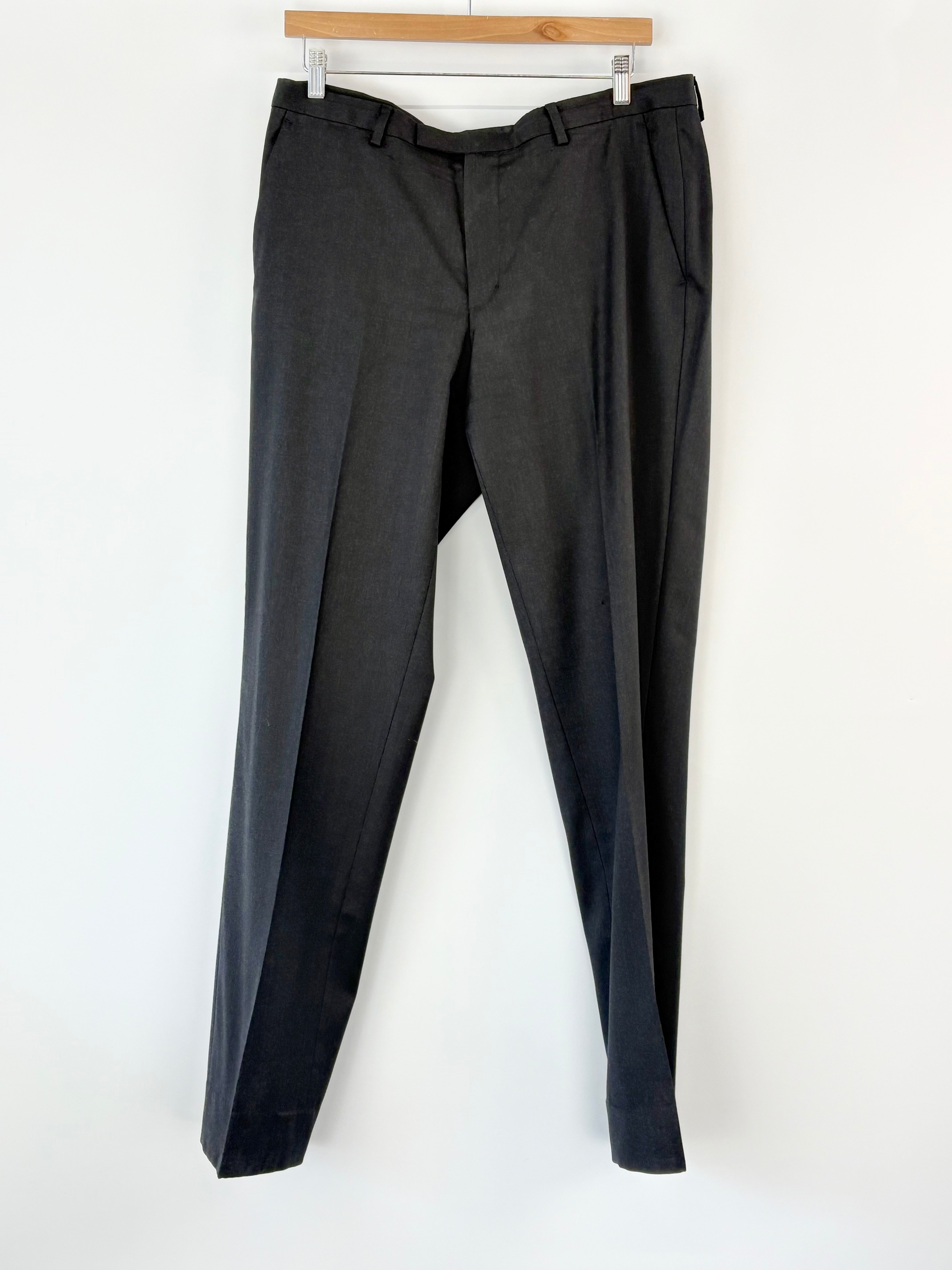 Hugo Boss 'Reda' Charcoal Wool 2pc Suit - XL