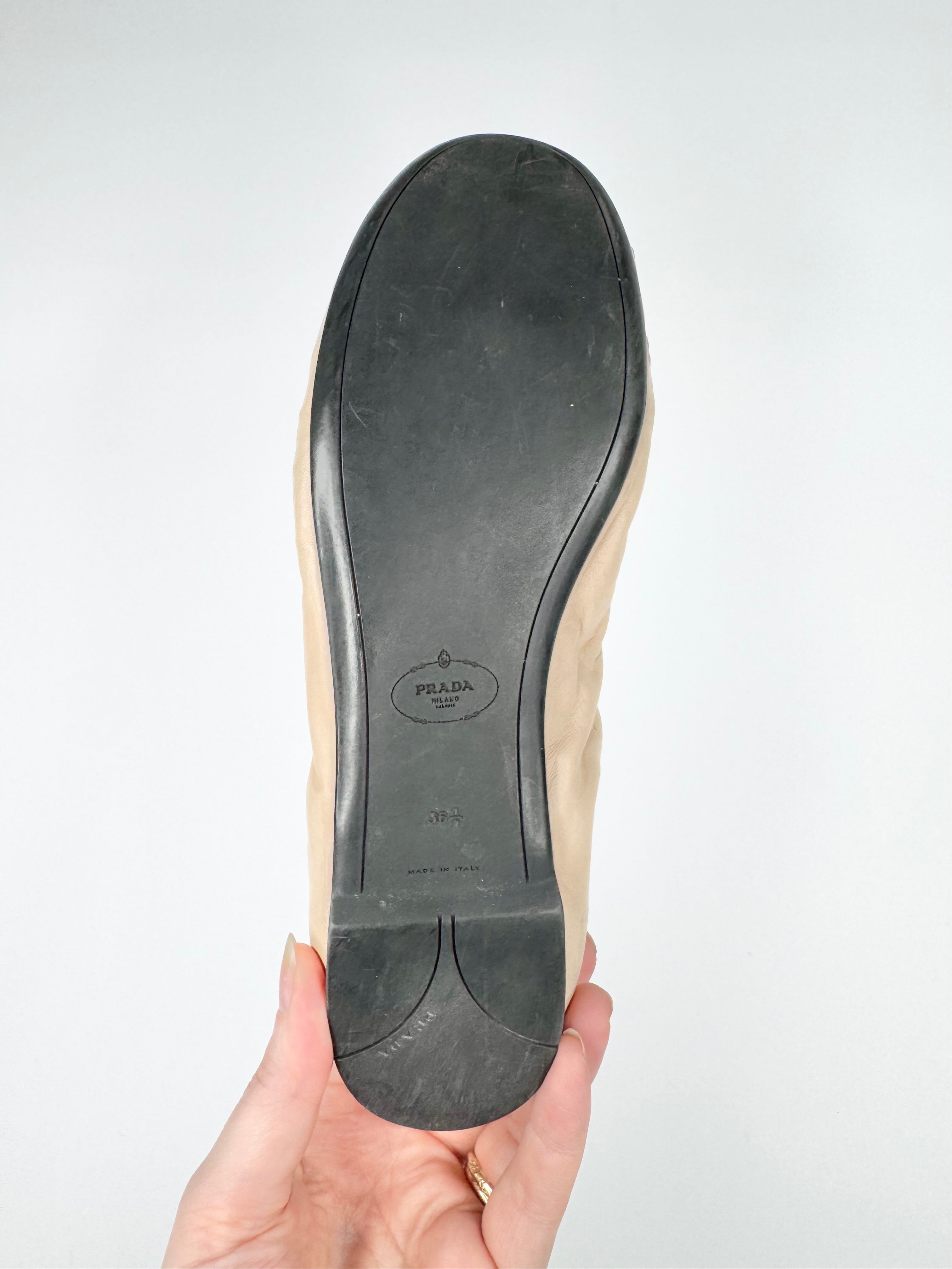 Prada Vanilla Bow Embellished Ballet Flats - EU36.5