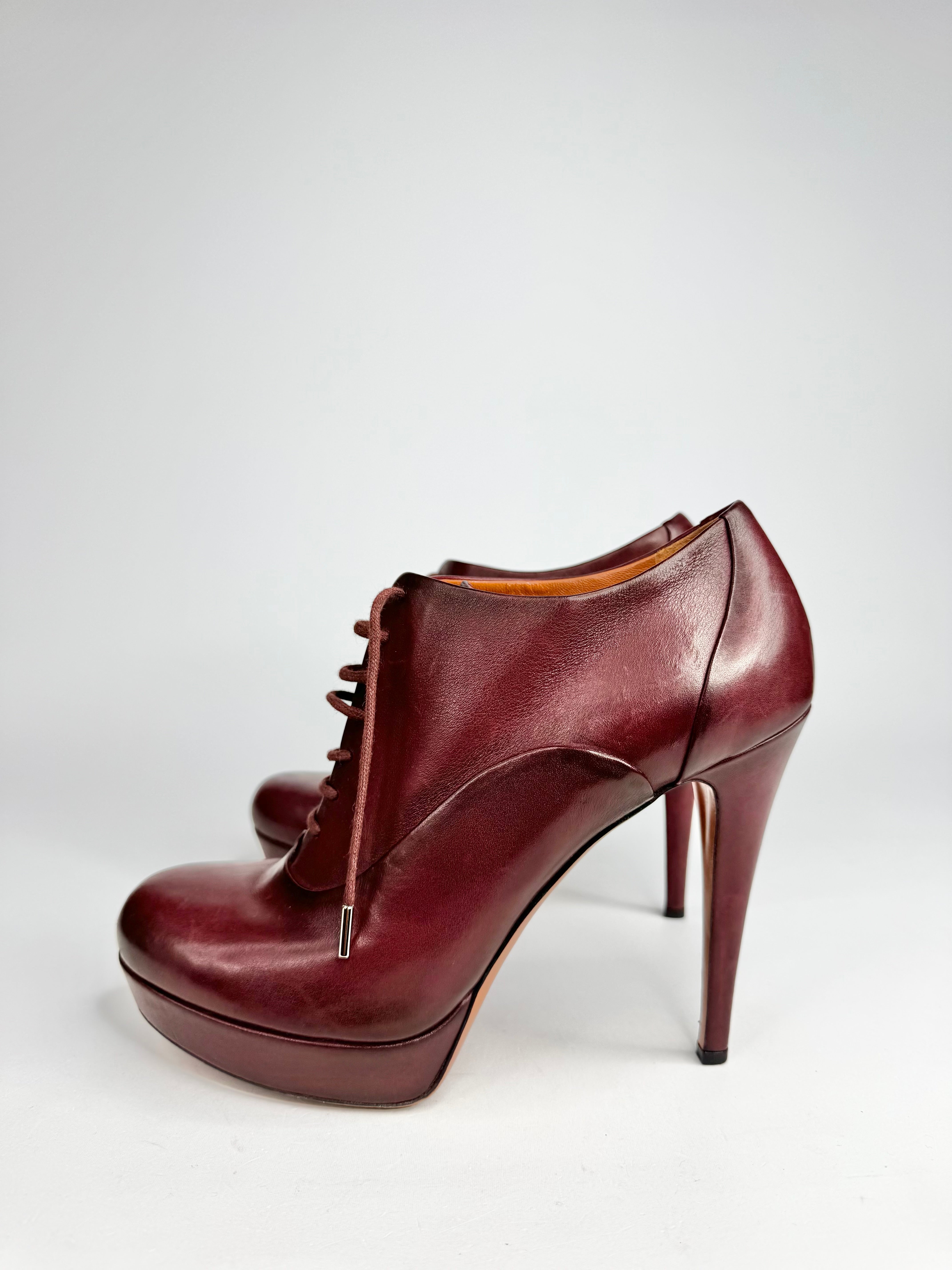 Gucci Burgundy Leather 'Betty' Lace Up Boots - EU38.5