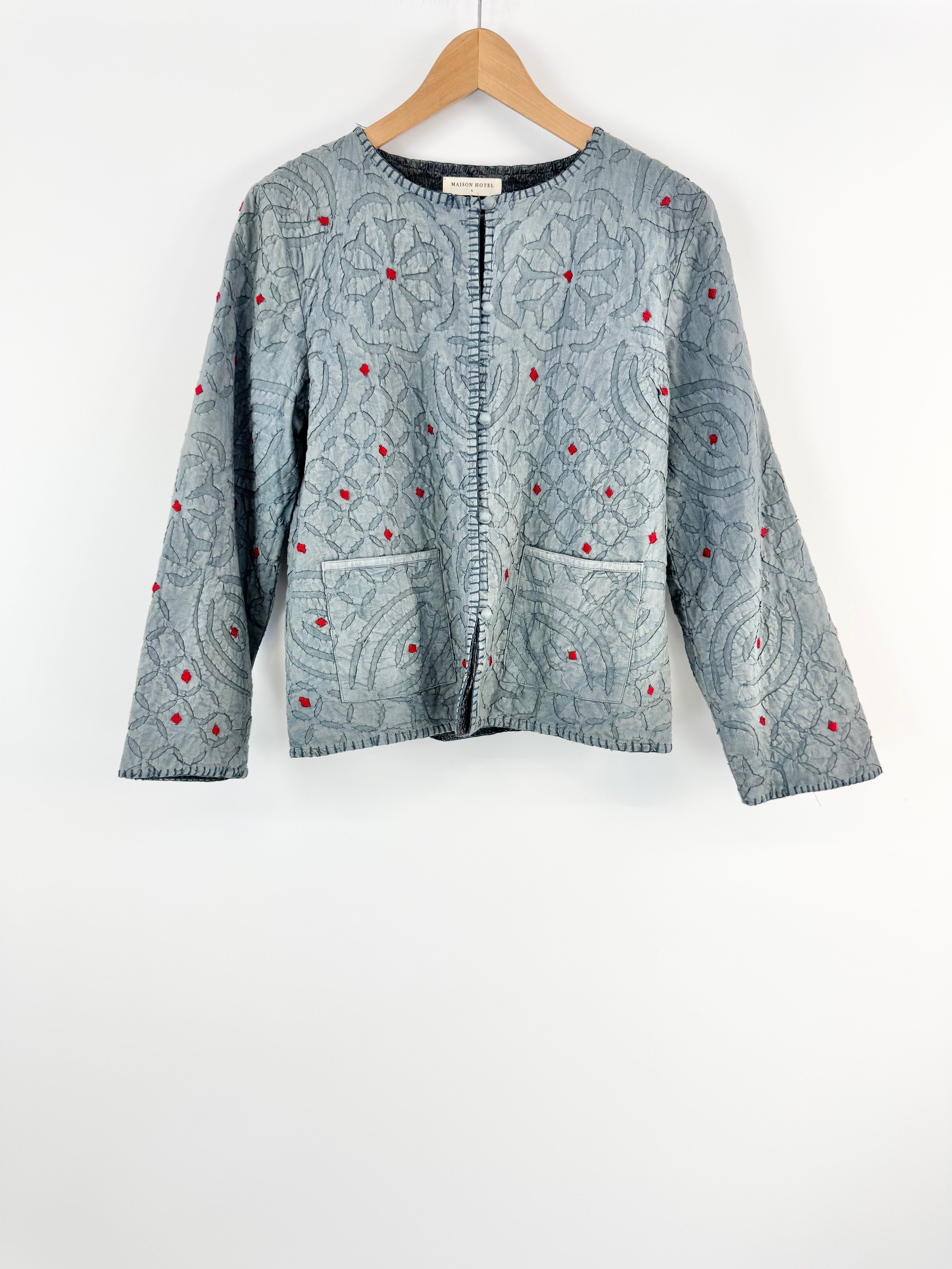 Maison Hotel Stone Blue Quilted Collarless Jacket - AU8/10