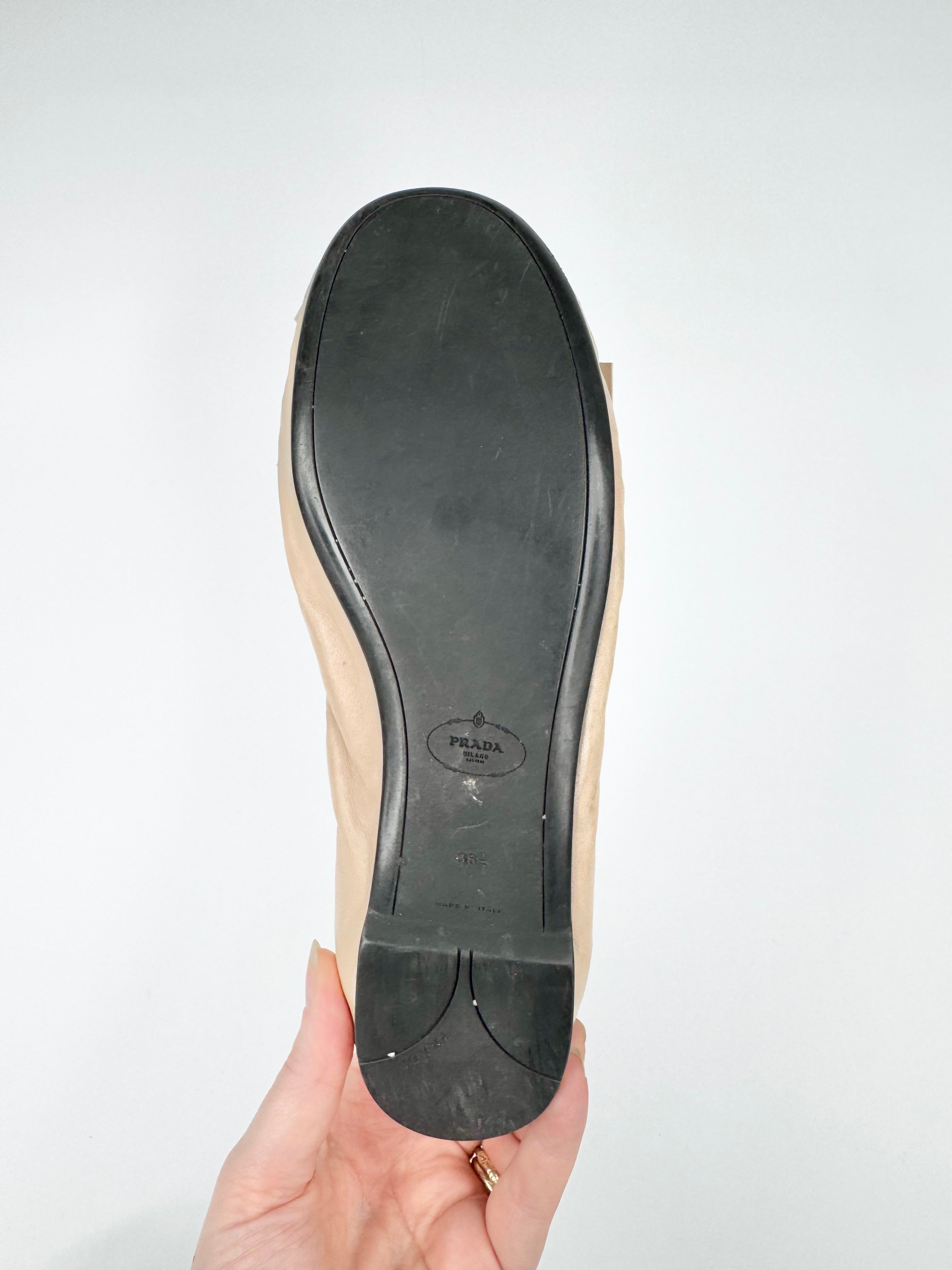Prada Vanilla Bow Embellished Ballet Flats - EU36.5