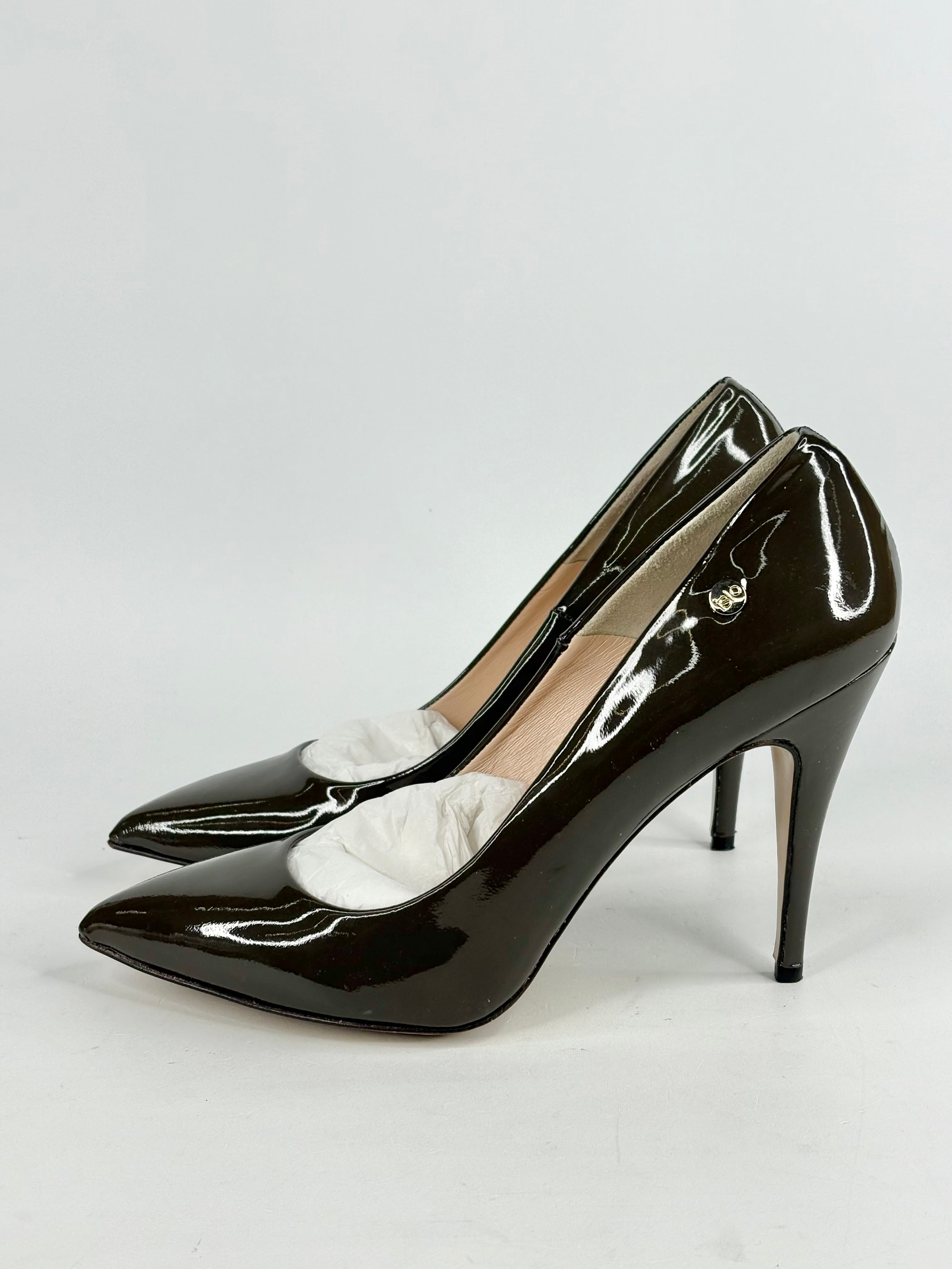 Isabella Lorusso 'Grillo' Taupe Patent Leather Pumps - EU40