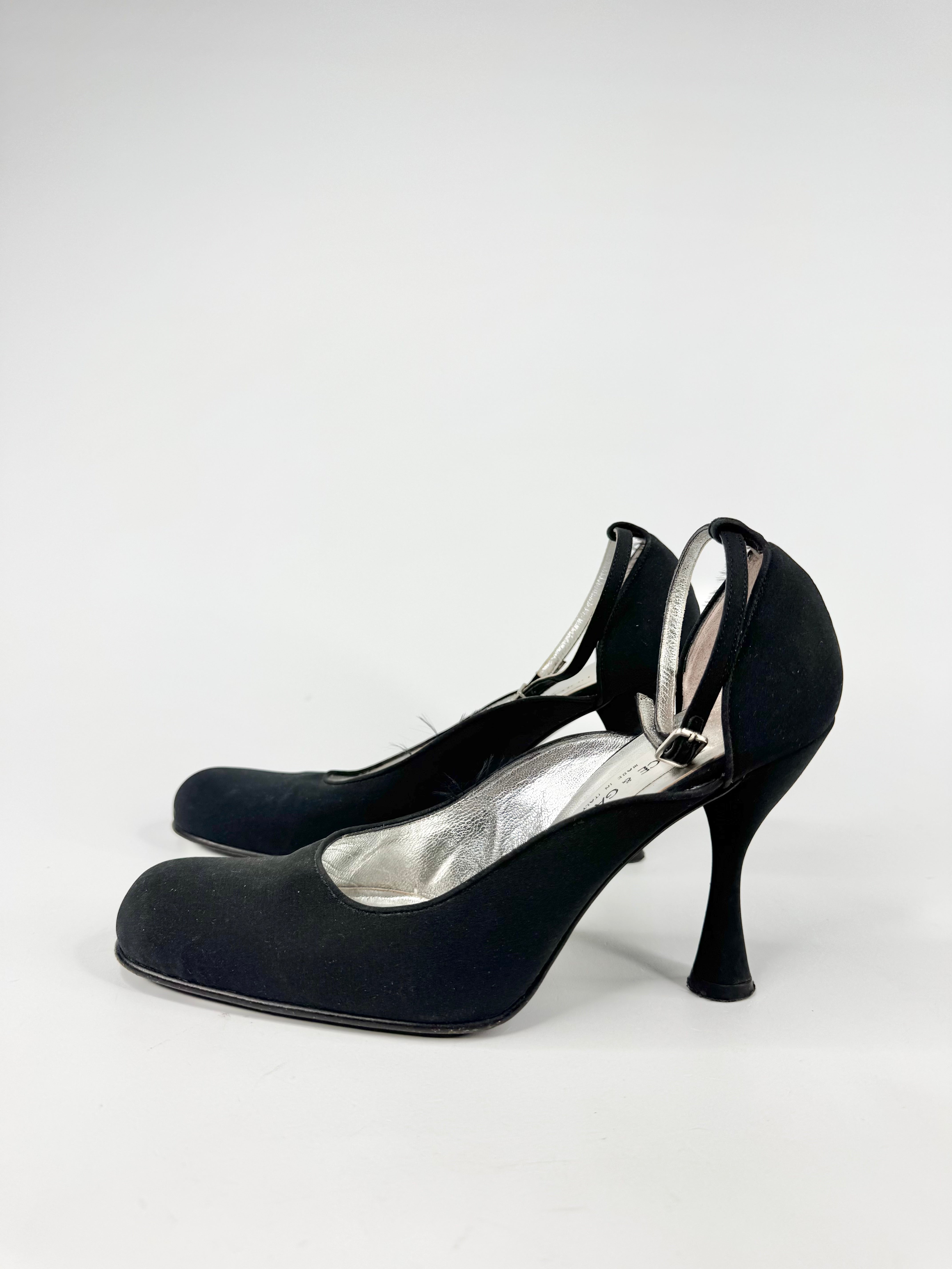 Vintage Dolce & Gabbana Rounded Toe Flared Heels - EU37