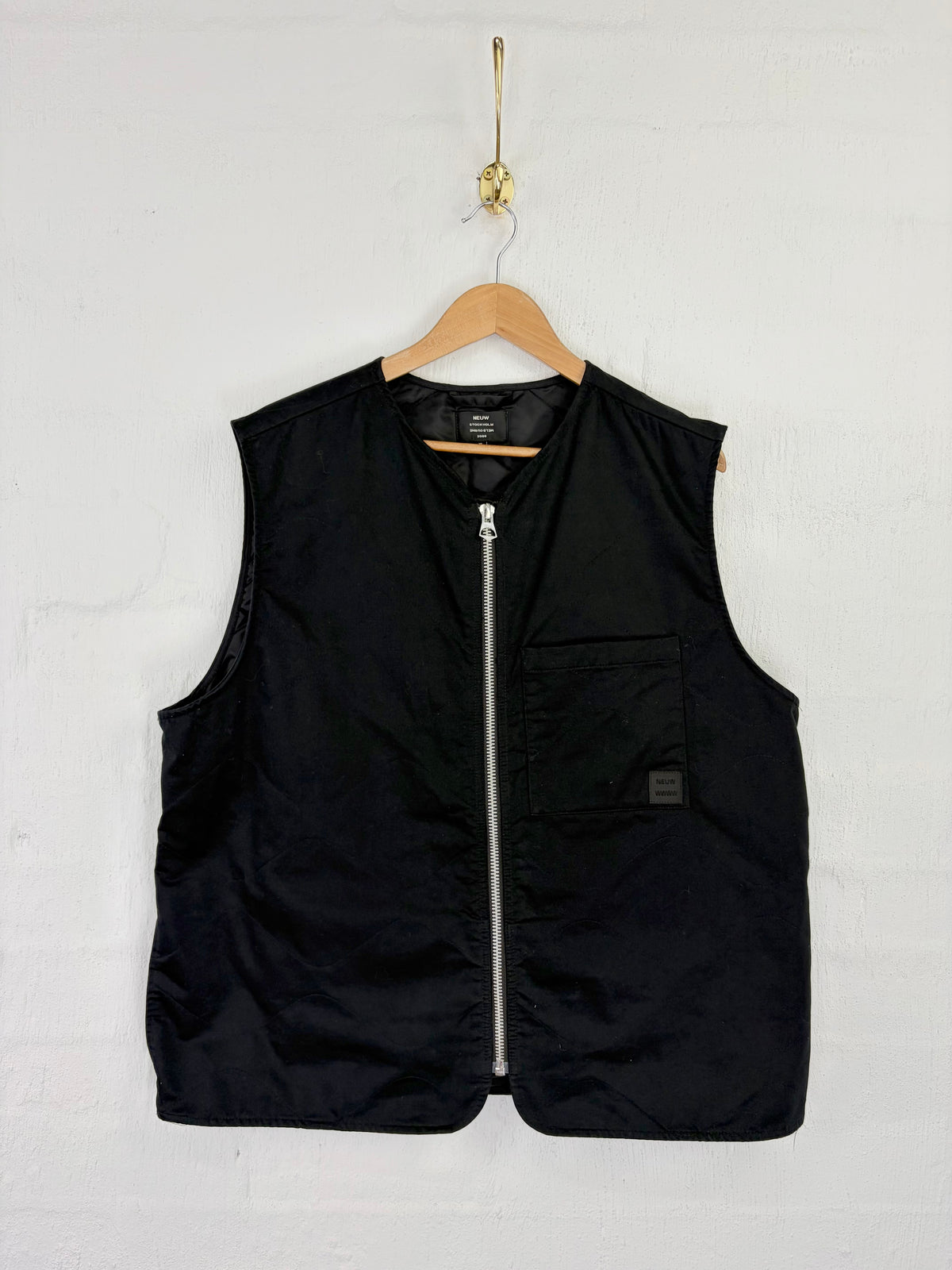 Neuw Black Zippered Technical Vest - XL