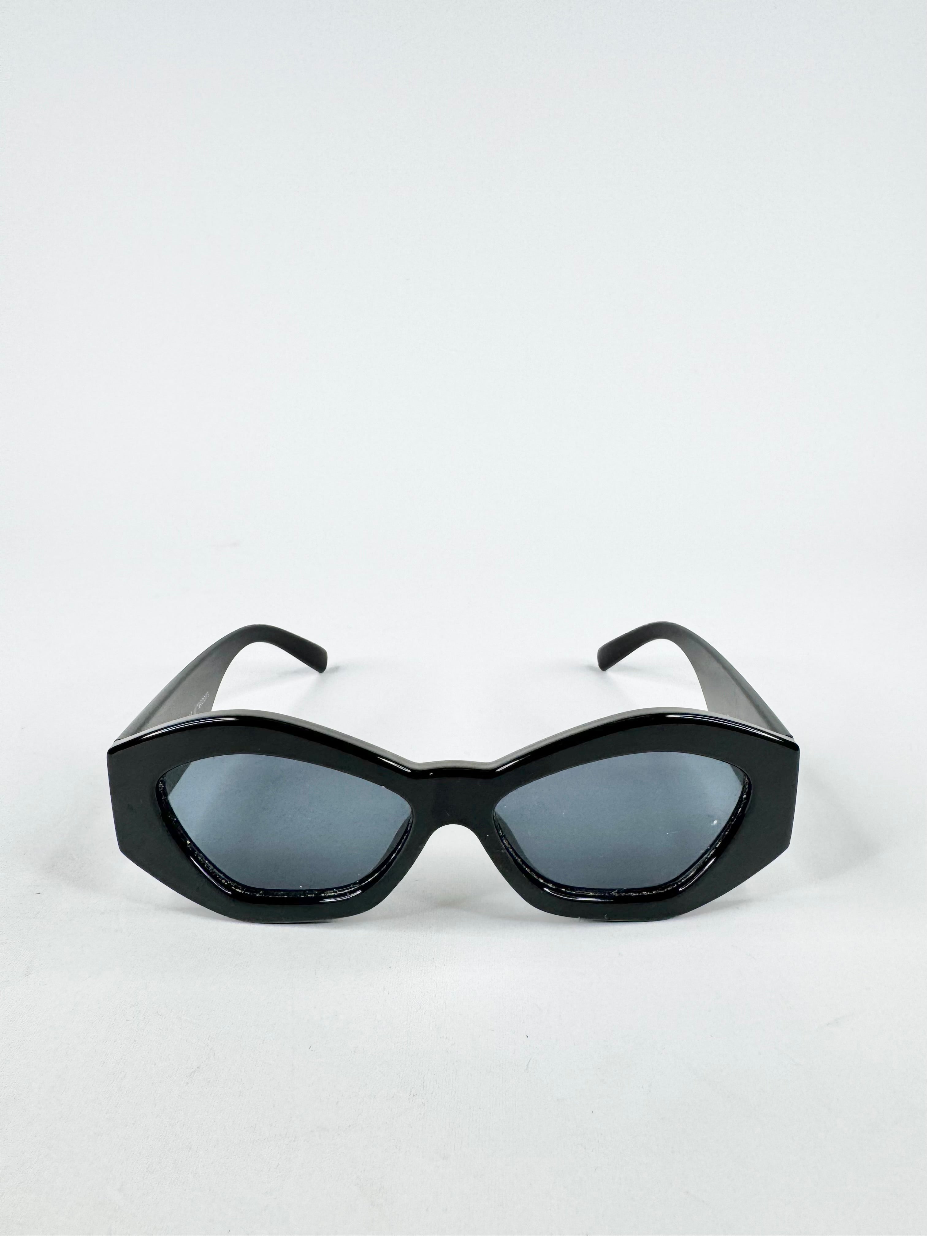 Le Specs Black The Ginchiest