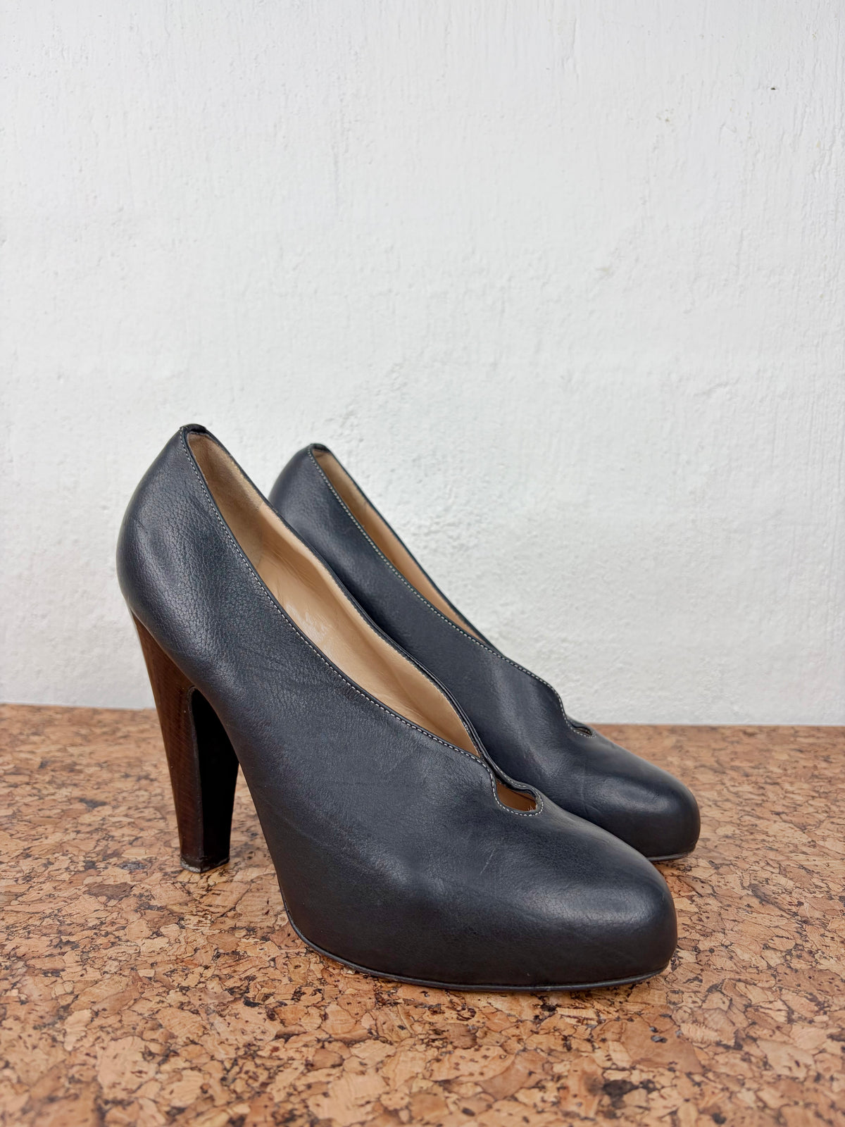 Giuseppe Zanotti Black Tear Drop Cut Out Pumps - EU39